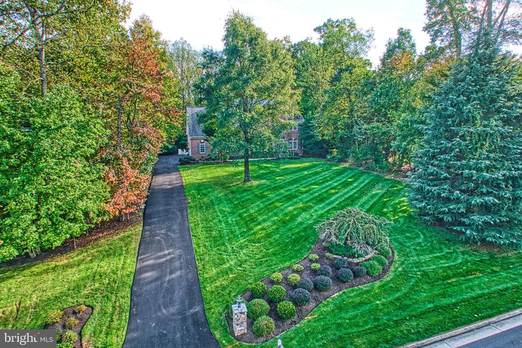 Fairfax, Virginia, 22033, United States, 6 Bedrooms Bedrooms, ,6 BathroomsBathrooms,Residential,For Sale,1973786