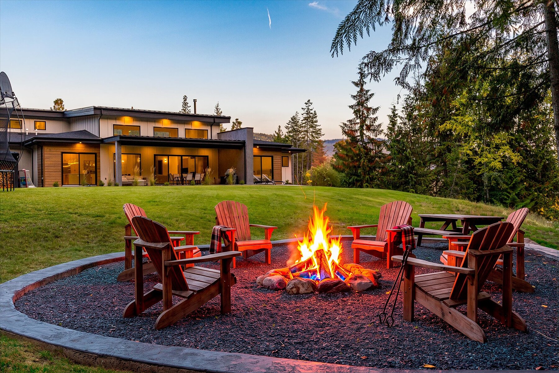  Gorgeous Custom Home - 物件實景
