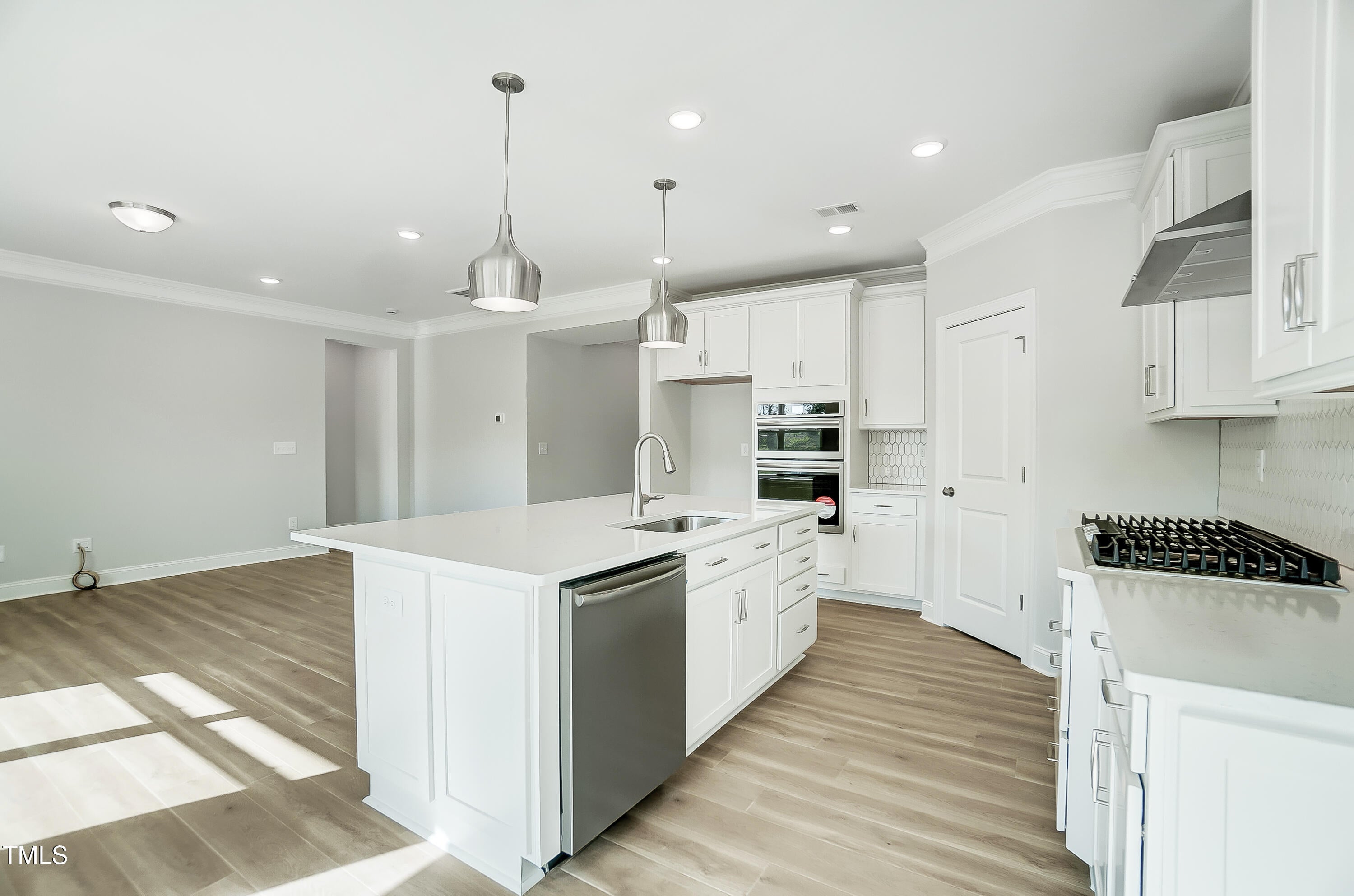 Hillsborough, North Carolina, 27278, United States, 2 Bedrooms Bedrooms, ,2 BathroomsBathrooms,Residential,For Sale,1919502