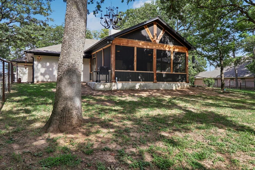 Sanchez Creek Ct, Weatherford, TX 76088