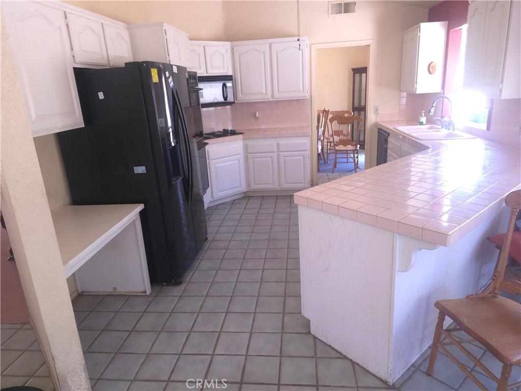Hemet, California, 92545, United States, 4 Bedrooms Bedrooms, ,3 BathroomsBathrooms,Residential,For Sale,1915367