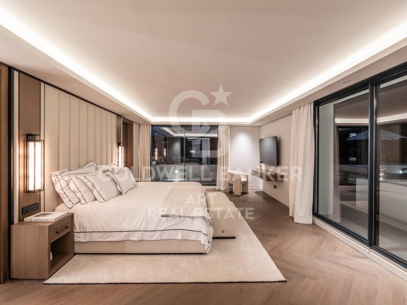 Marbella, Andalusia, ES, 5 Bedrooms Bedrooms, ,6 BathroomsBathrooms,Residential,For Sale,1785544