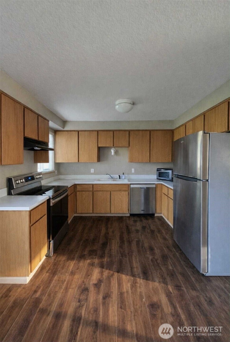 Chehalis, Washington, 98532, United States, 3 Bedrooms Bedrooms, ,1 BathroomBathrooms,Residential,For Sale,2010967