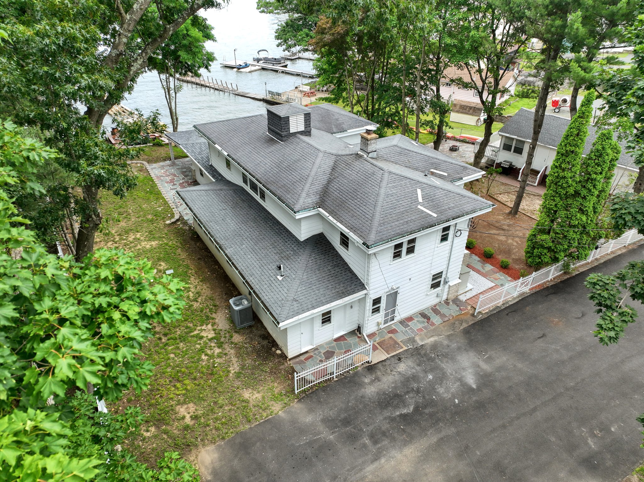  19 & 21 Lakeland Drive, Hopatcong, NJ 07843 - 物件實景