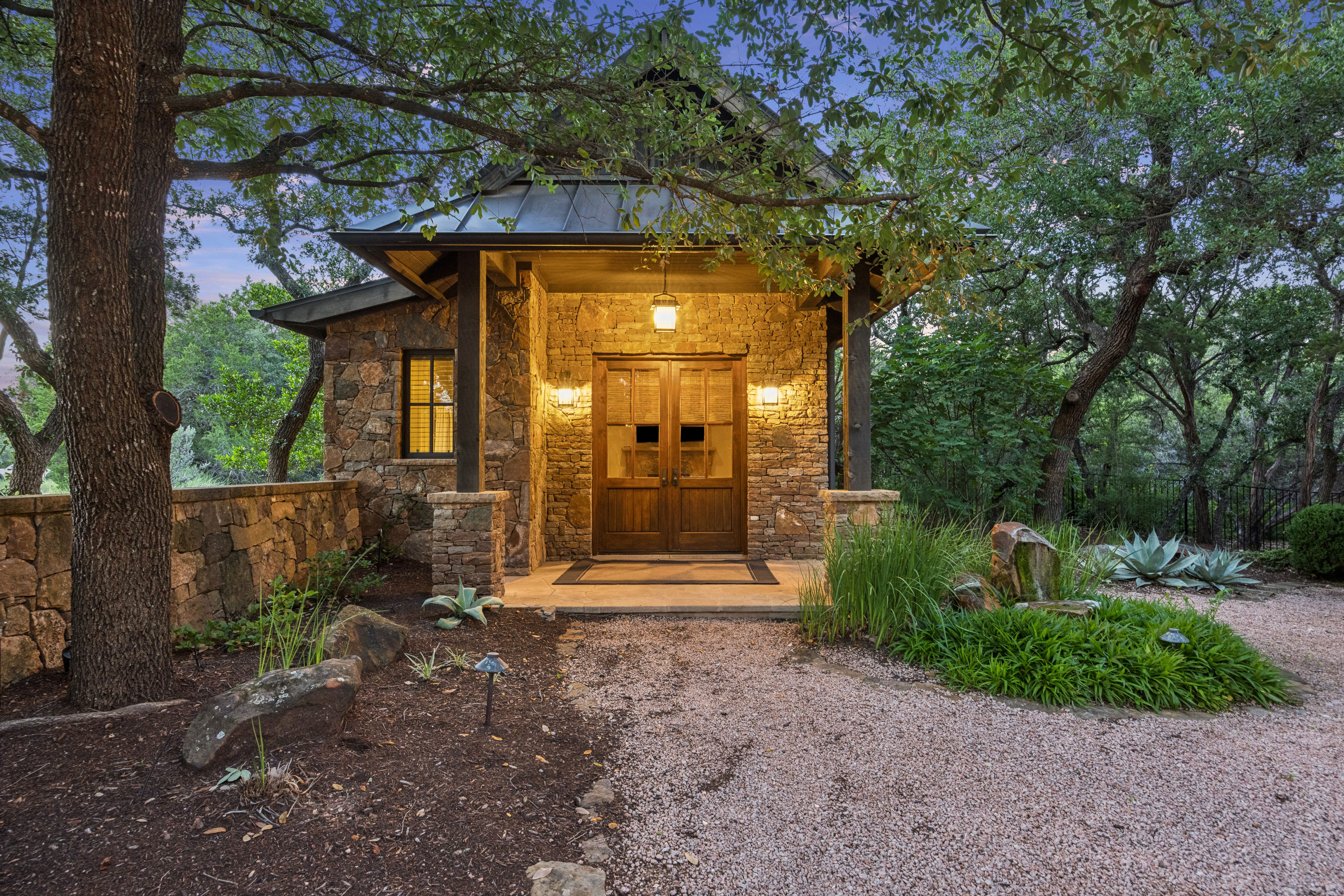  A Hidden Gem in Spanish Oaks—Peaceful, Private, and Beautifully Timeless - 物件實景