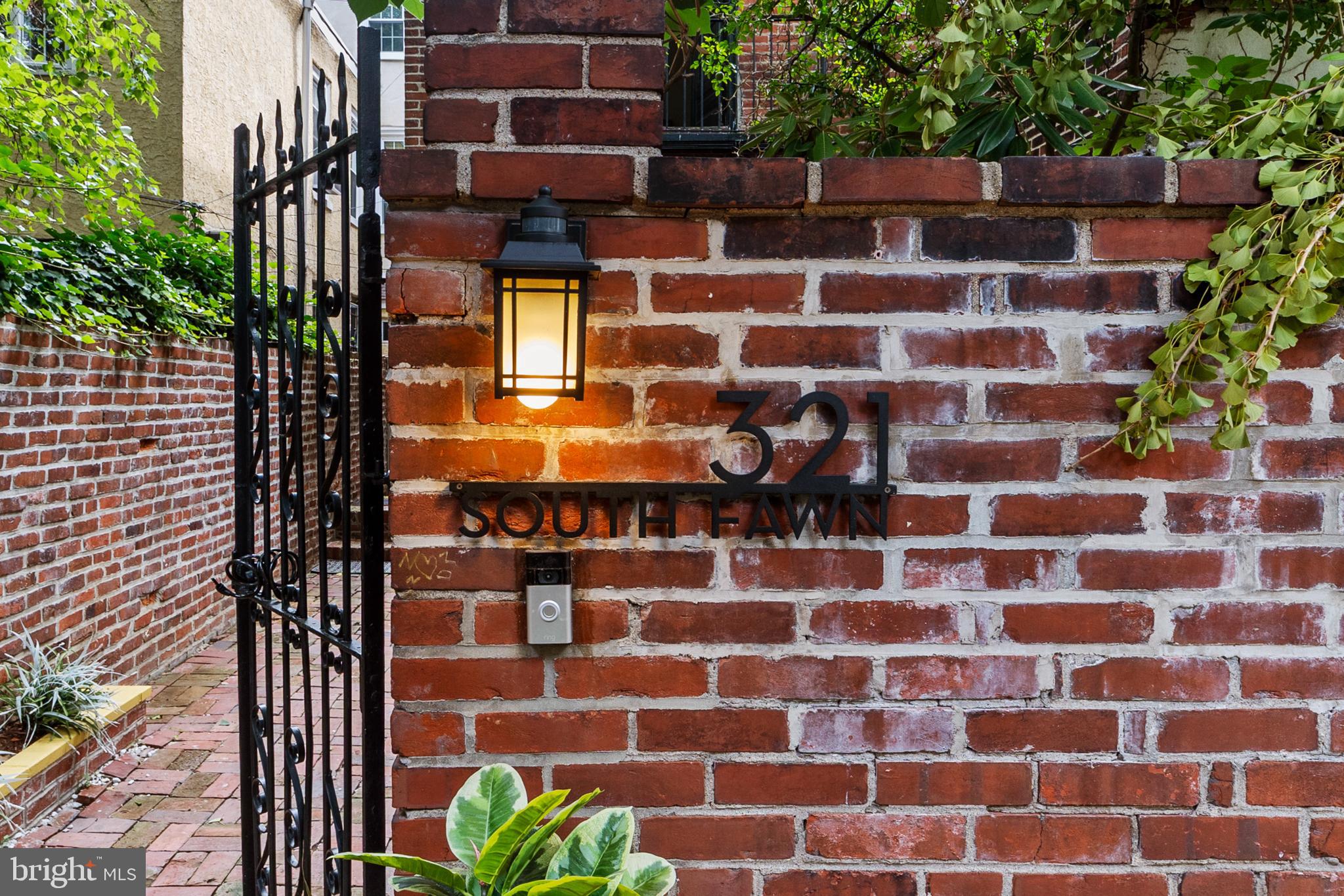 PHILADELPHIA, Pennsylvania, 19107, United States, 3 Bedrooms Bedrooms, ,3 BathroomsBathrooms,Residential,For Sale,1989862