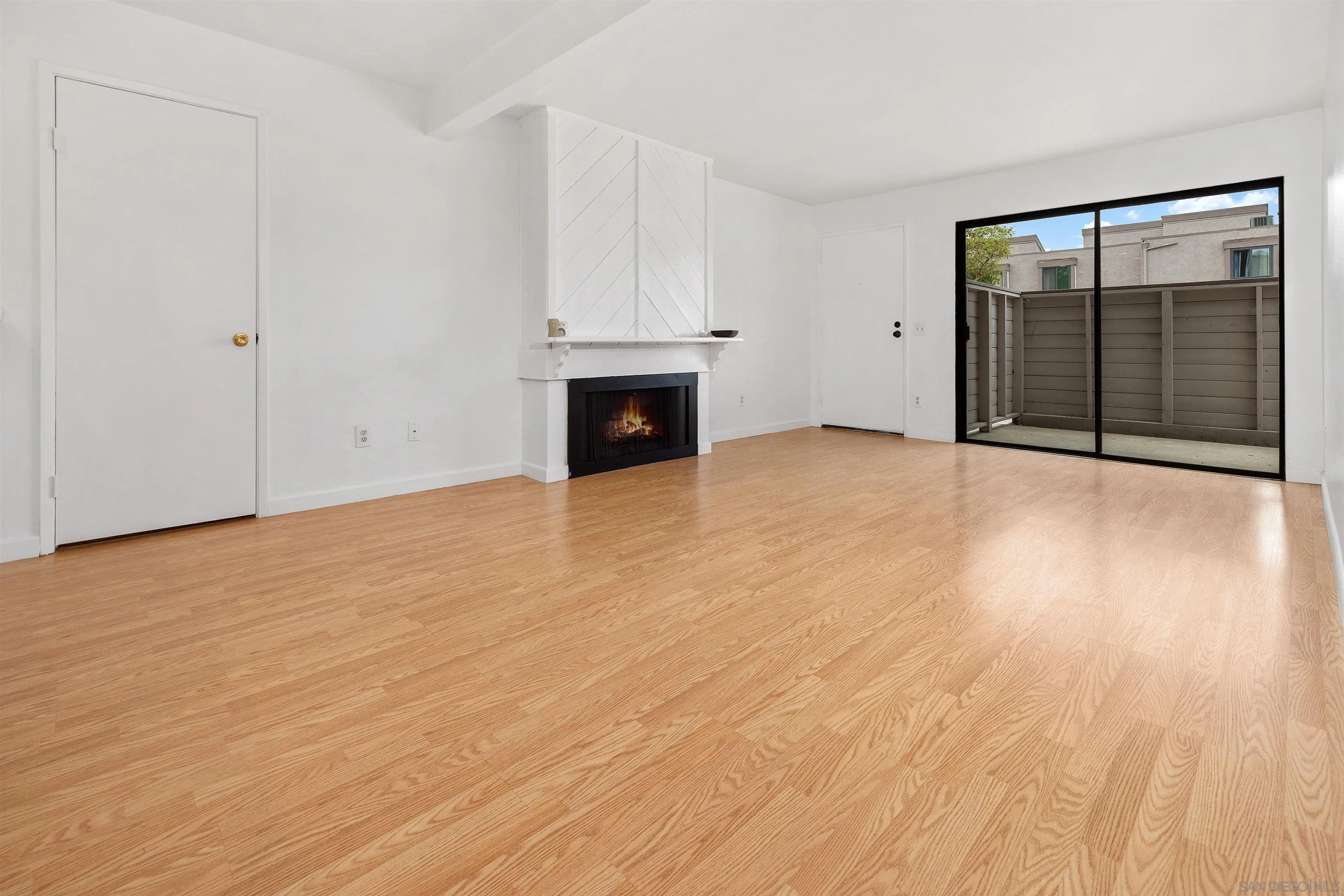 San Diego, California, 92123, United States, 3 Bedrooms Bedrooms, ,2 BathroomsBathrooms,Residential,For Sale,1897530