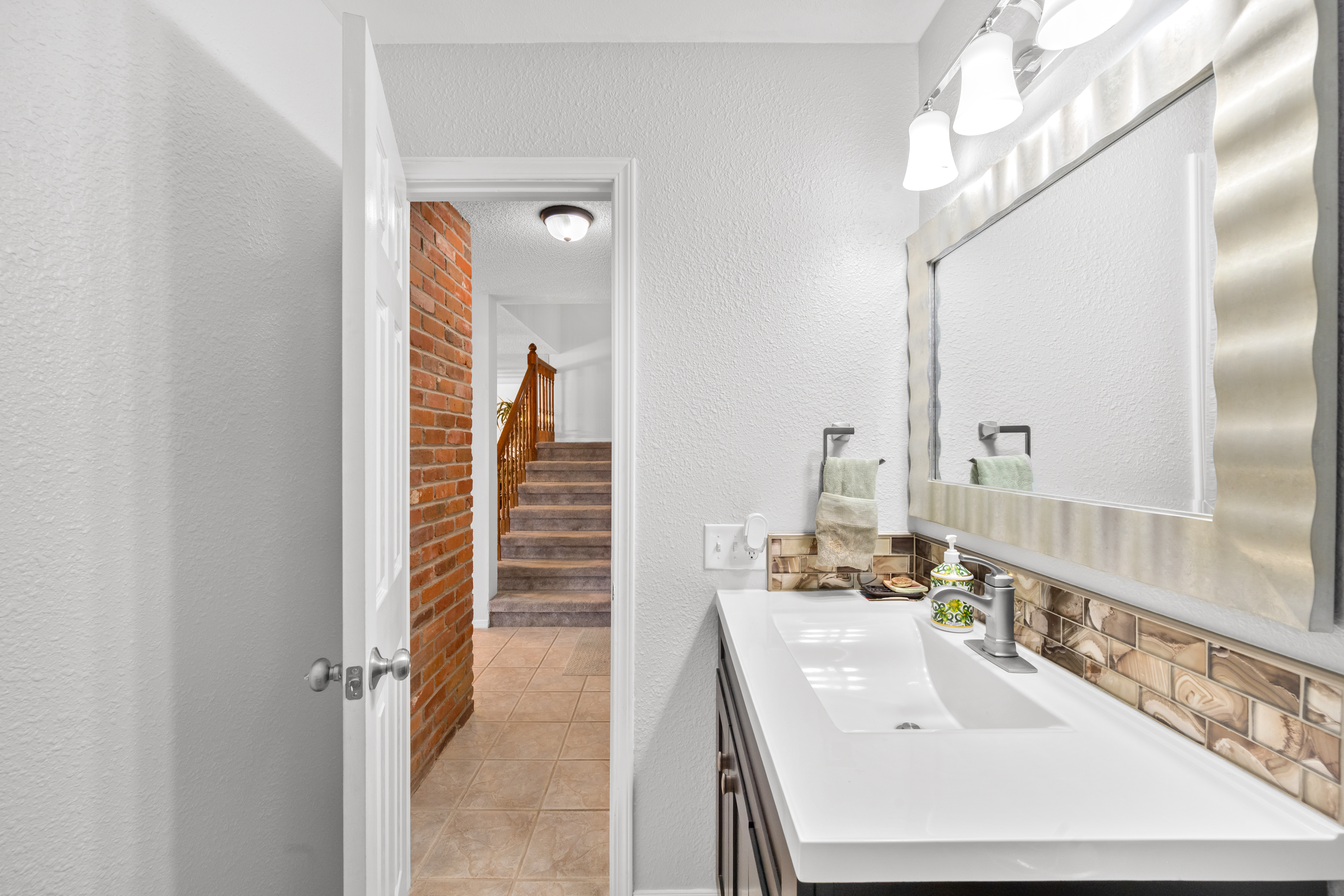  Beautifully Updated Townhouse in the Northpark Community - 物件實景