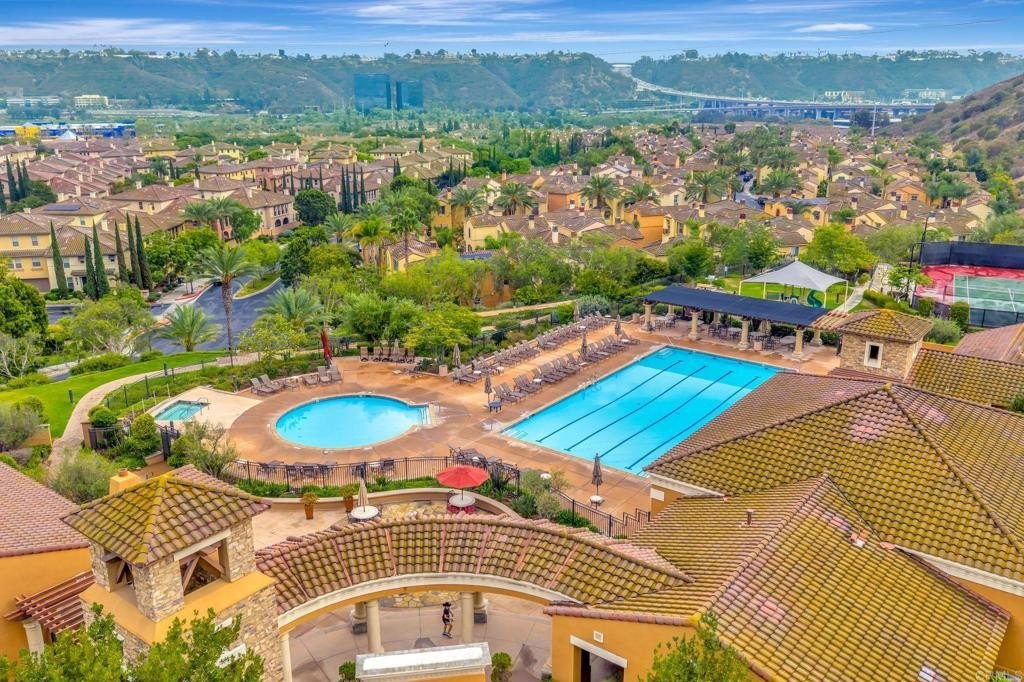 San Diego, California, 92108, United States, 2 Bedrooms Bedrooms, ,2 BathroomsBathrooms,Residential,For Sale,1939795