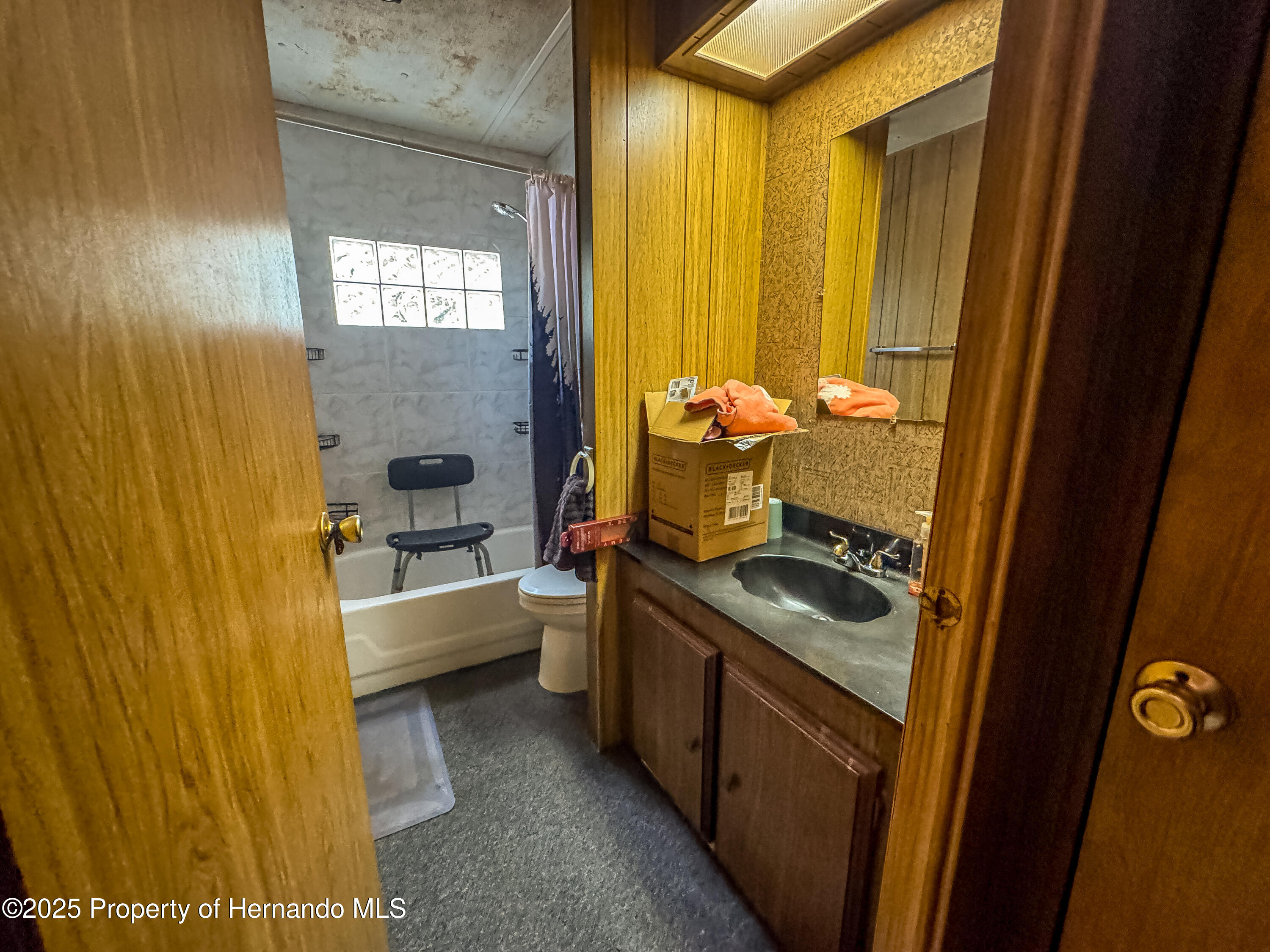 Brooksville, Florida, 34613, United States, 4 Bedrooms Bedrooms, ,2 BathroomsBathrooms,Residential,For Sale,1975088