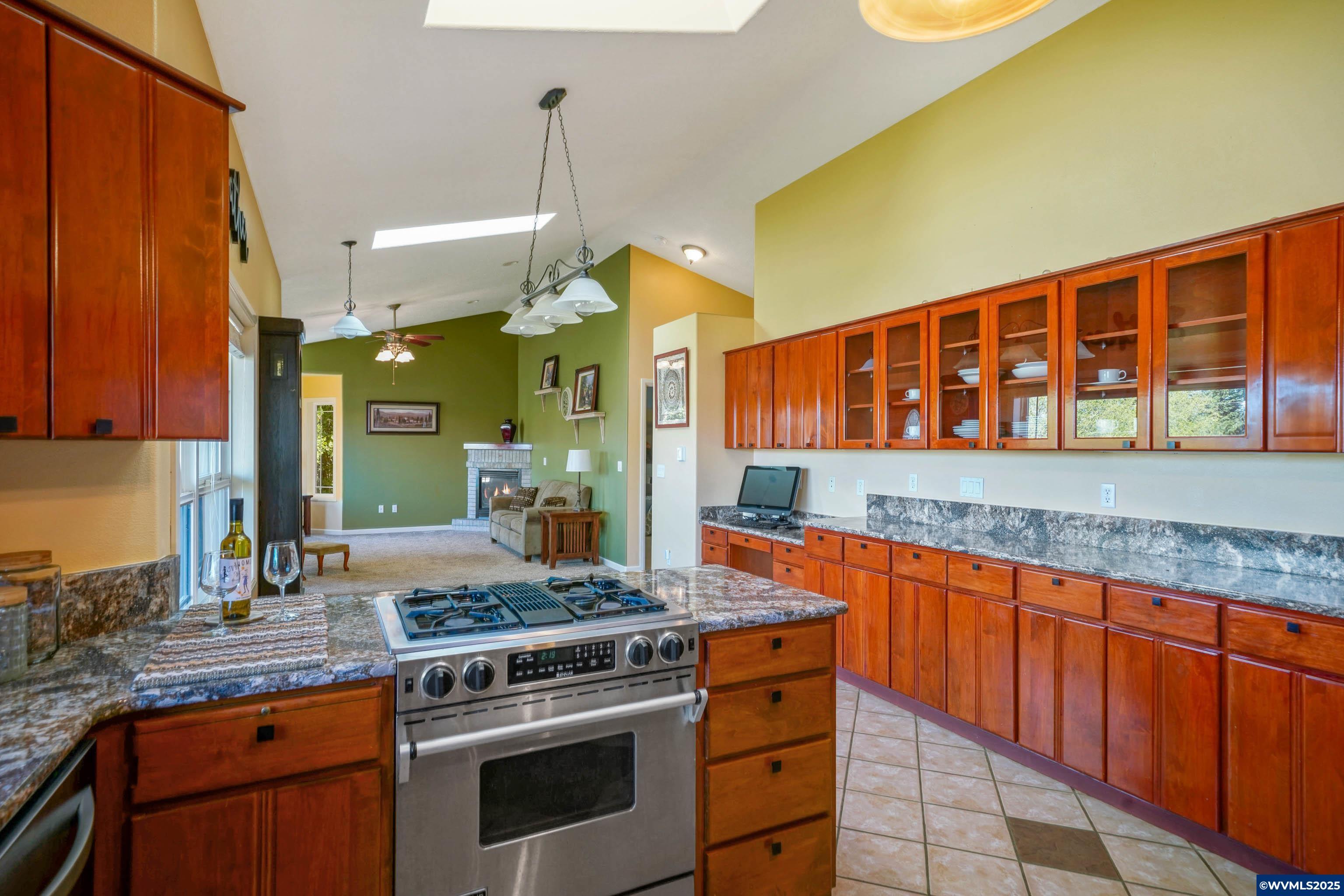 Salem, Oregon, 97306, United States, 3 Bedrooms Bedrooms, ,2 BathroomsBathrooms,Residential,For Sale,1762533