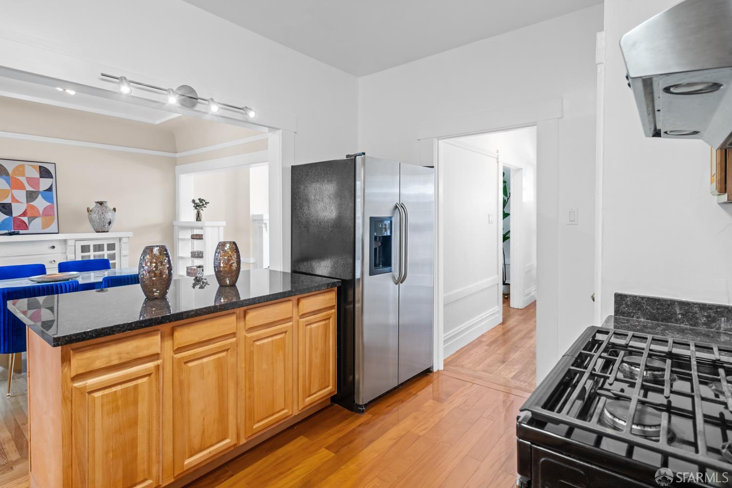 San Francisco, California, 94112, United States, 2 Bedrooms Bedrooms, ,3 BathroomsBathrooms,Residential,For Sale,1933594