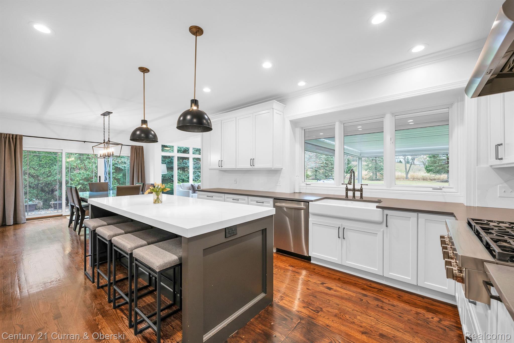 Northville Township, Michigan, 48168, United States, 6 Bedrooms Bedrooms, ,6 BathroomsBathrooms,Residential,For Sale,1976902