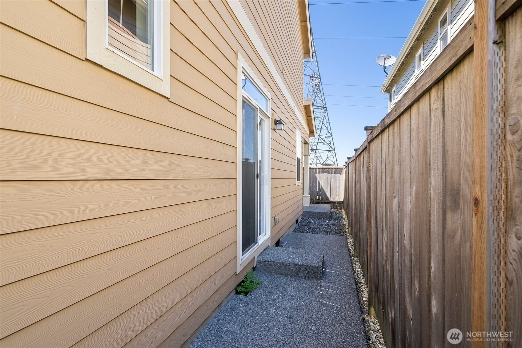 Puyallup, Washington, 98374, United States, 3 Bedrooms Bedrooms, ,3 BathroomsBathrooms,Residential,For Sale,1885383