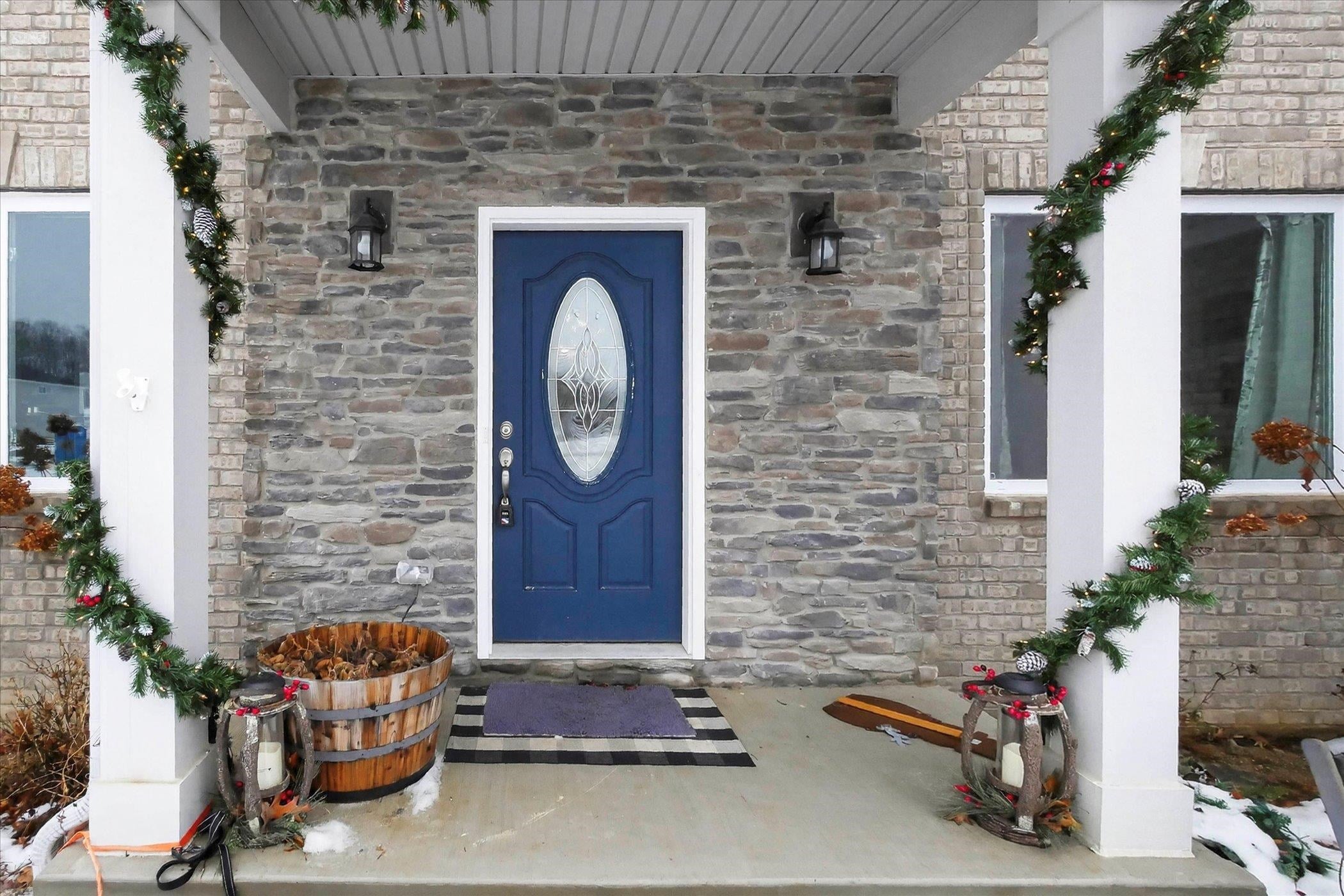 Ortonville, Michigan, 48462, United States, 5 Bedrooms Bedrooms, ,3 BathroomsBathrooms,Residential,For Sale,2008578