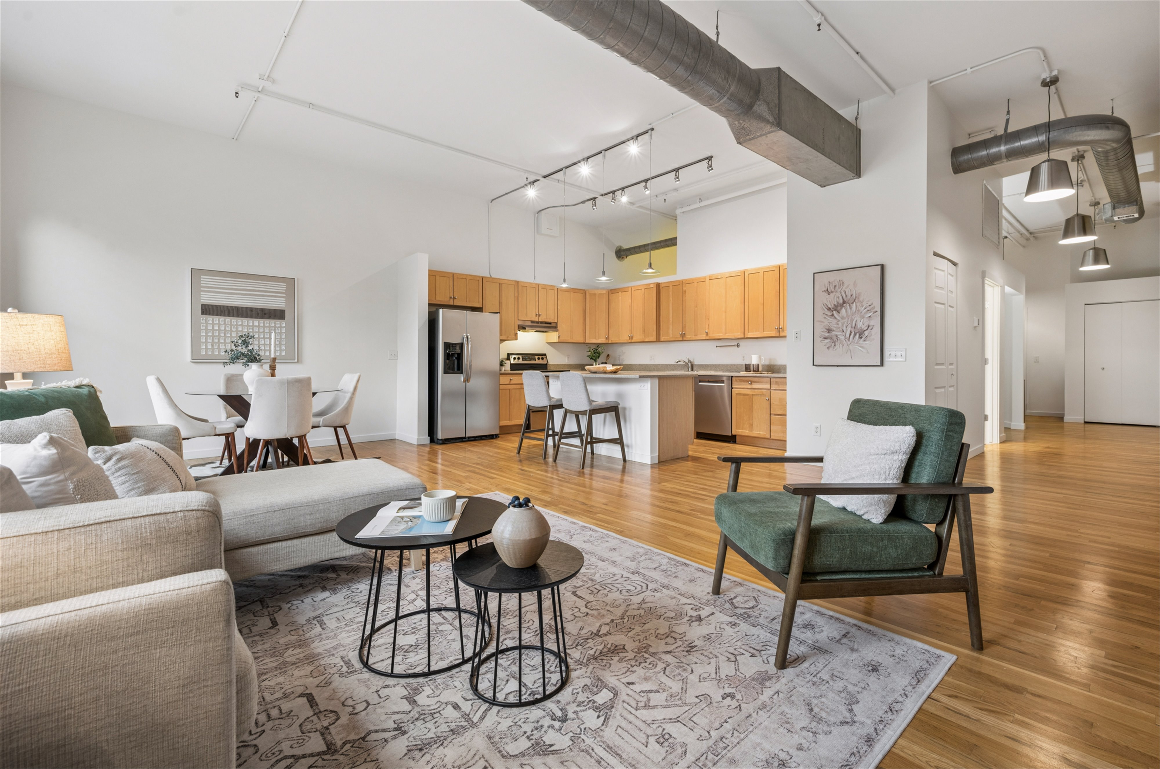  rare lodo loft gem – exposed brick, parking & walk to union  station - 物件實景
