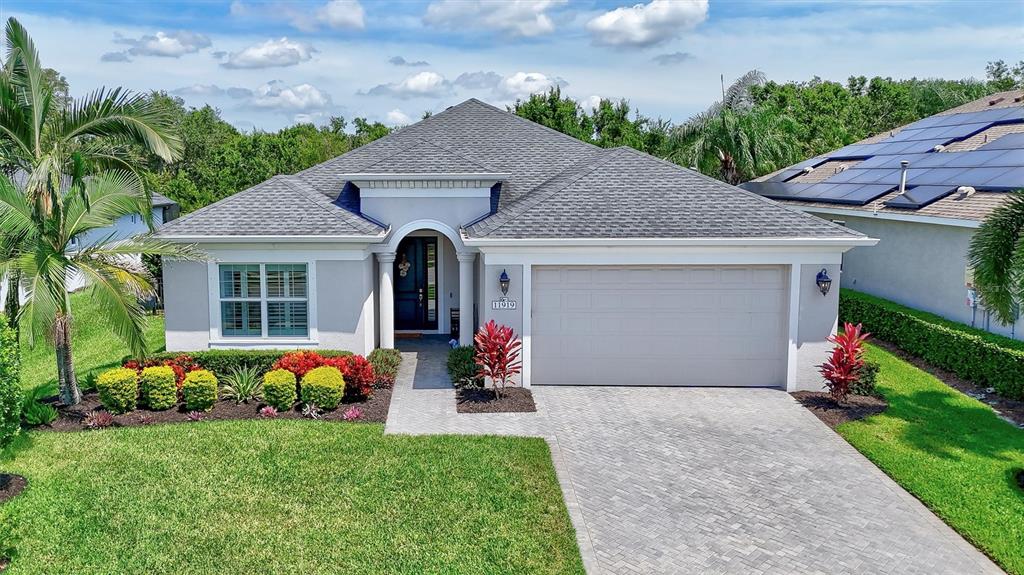 Bradenton, Florida, 34212, United States, 2 Bedrooms Bedrooms, ,2 BathroomsBathrooms,Residential,For Sale,1891618