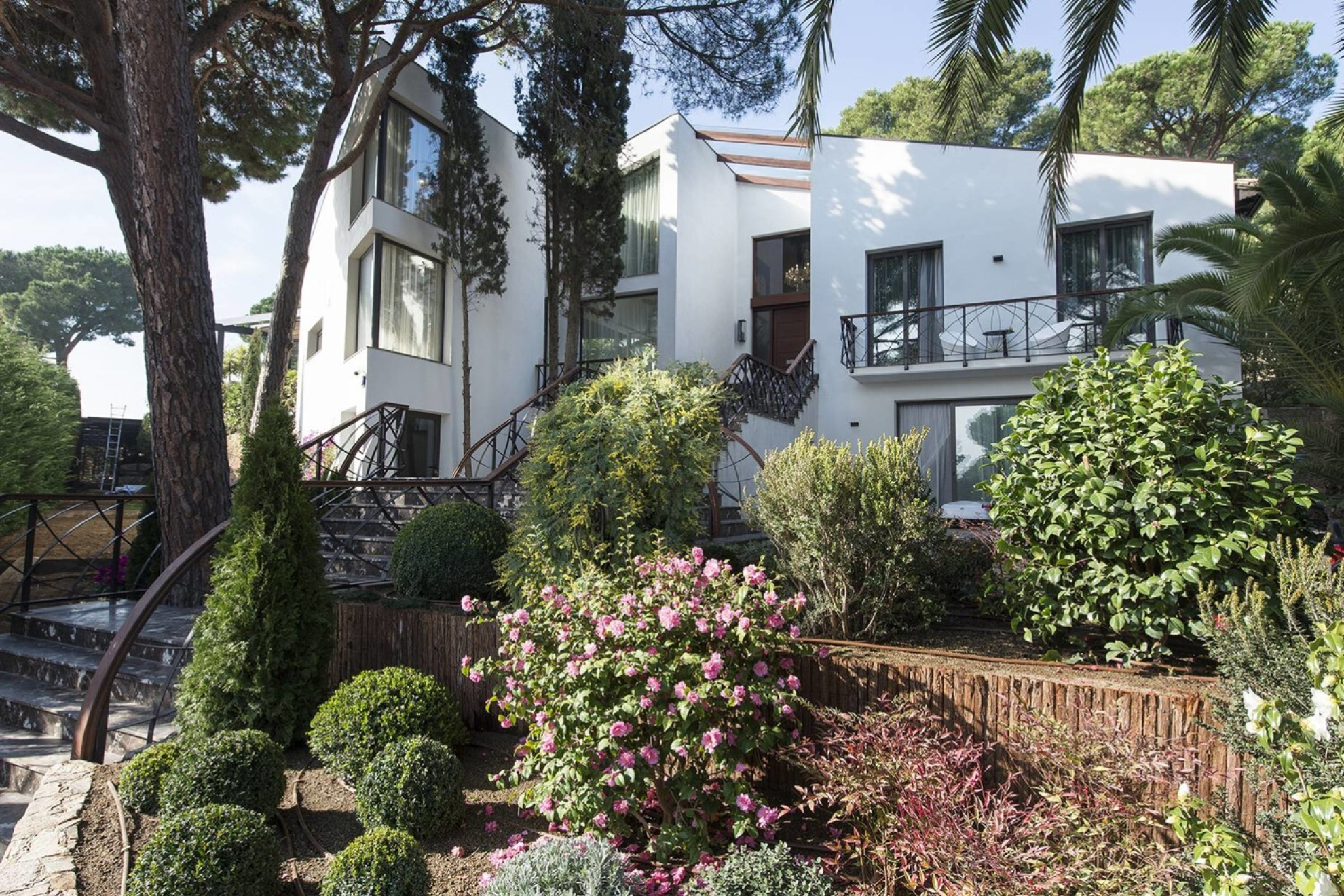  Spectacular villa of modern lines at 600 m from the beach - 物件實景
