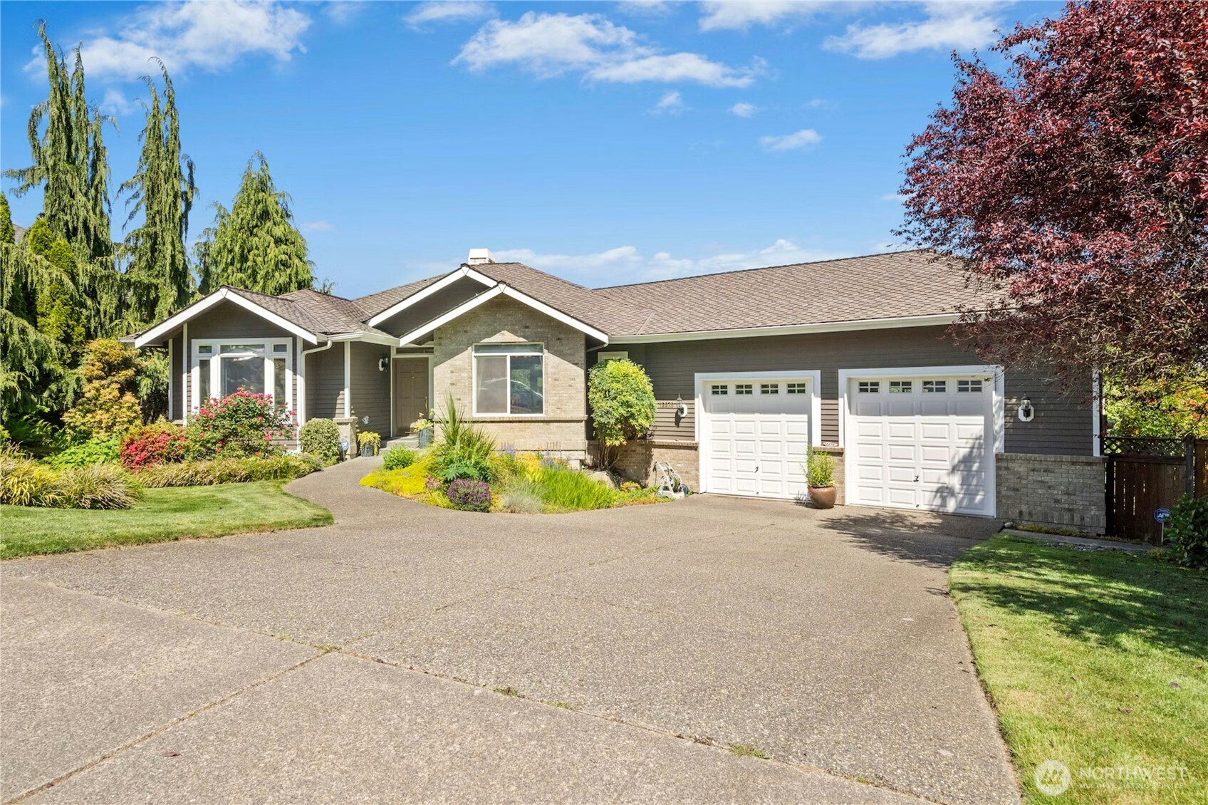 Newcastle, Washington, 98056, United States, 3 Bedrooms Bedrooms, ,3 BathroomsBathrooms,Residential,For Sale,1839033
