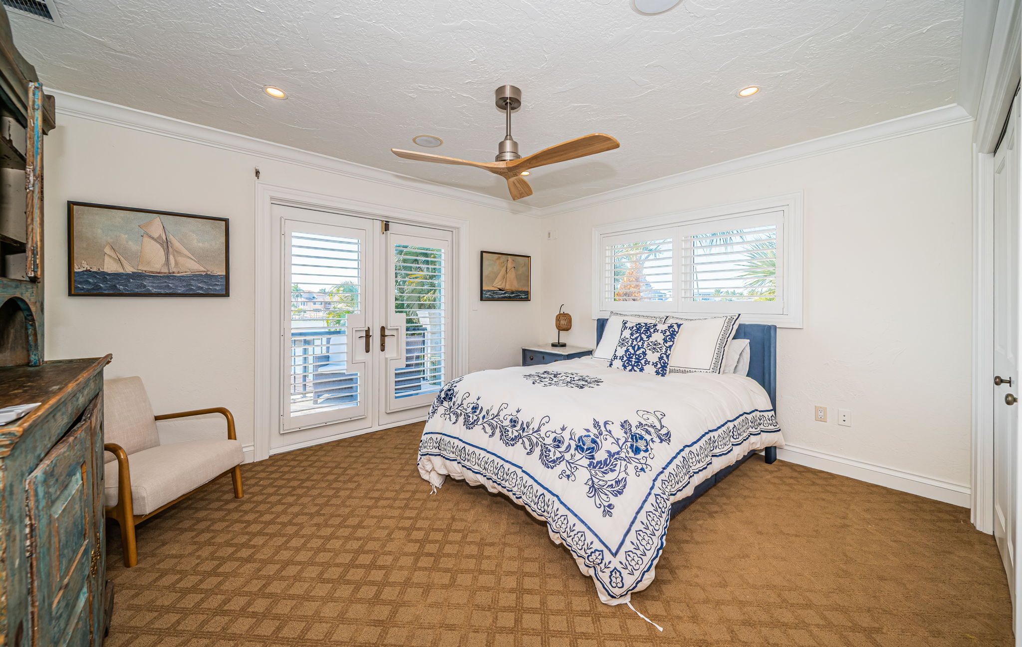 St Petersburg, Florida, 33707, United States, 5 Bedrooms Bedrooms, ,5 BathroomsBathrooms,Residential,For Sale,2007772