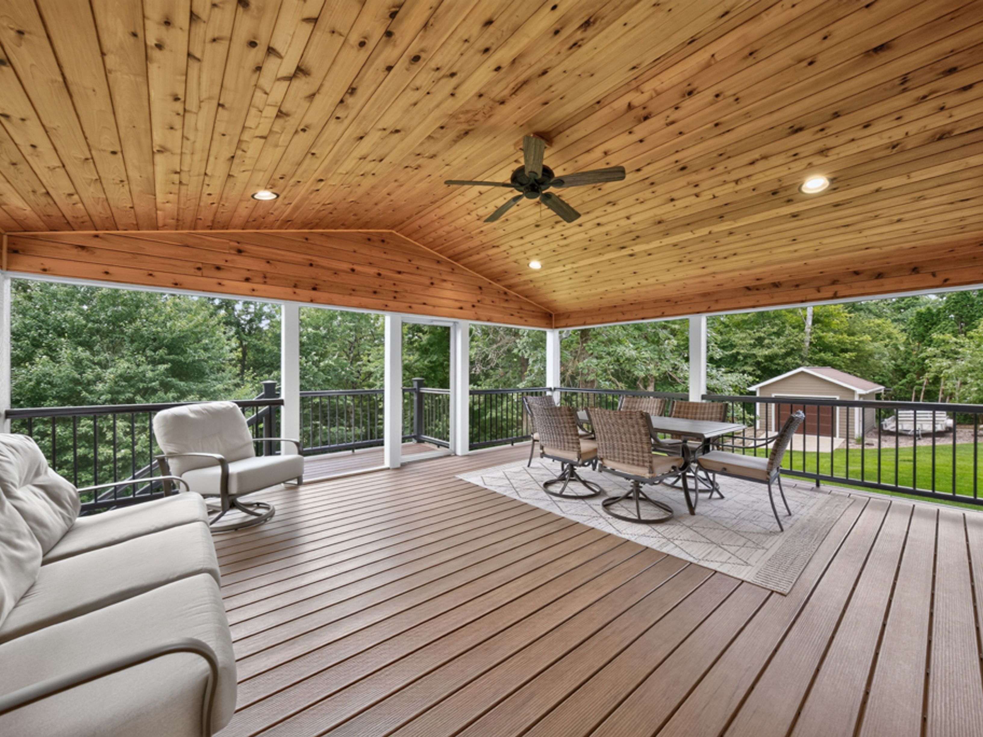  Rare Wooded Estate in Prestigious Huntington Woods - 物件實景
