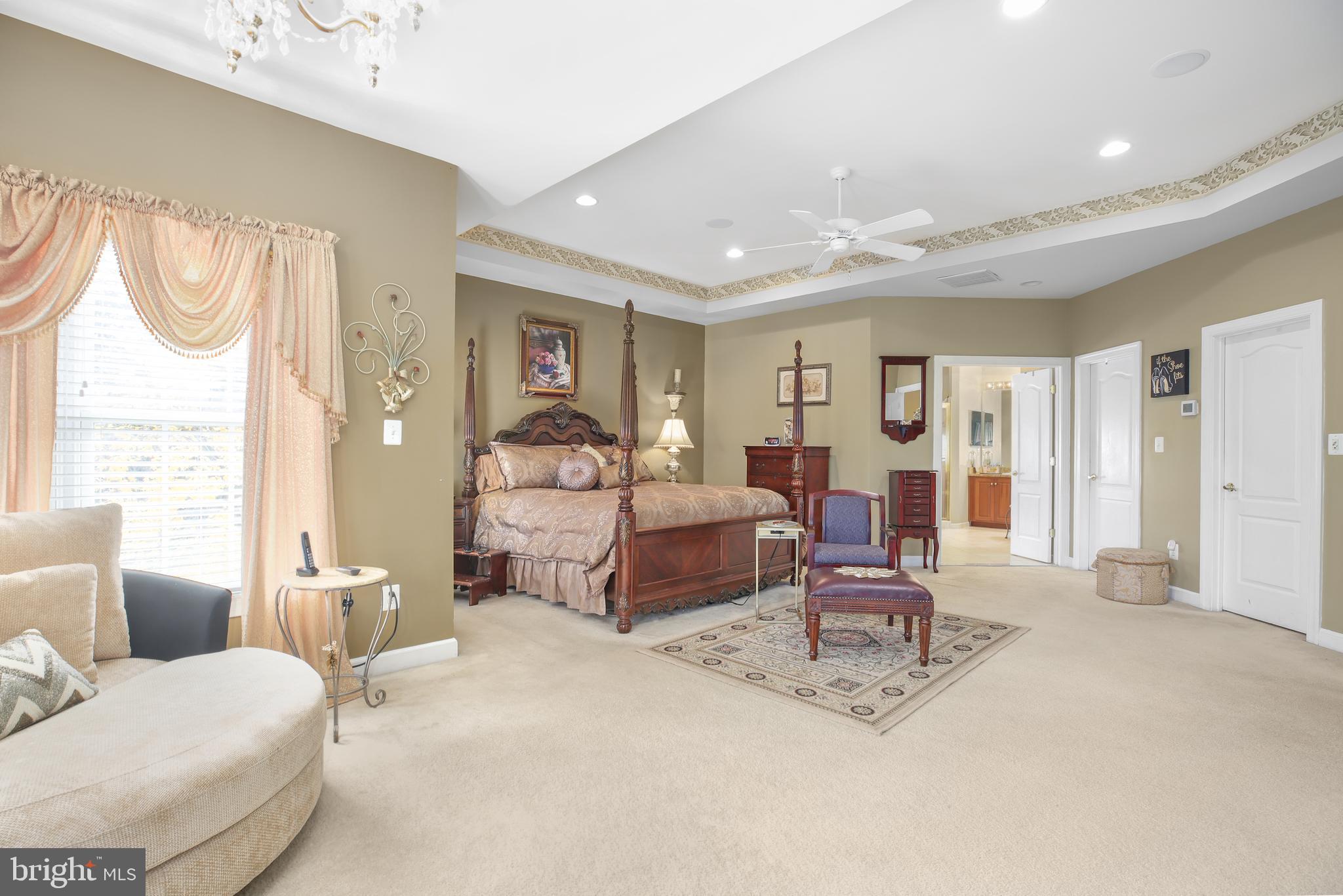 Woodbridge, Virginia, 22192, United States, 5 Bedrooms Bedrooms, ,5 BathroomsBathrooms,Residential,For Sale,1987362