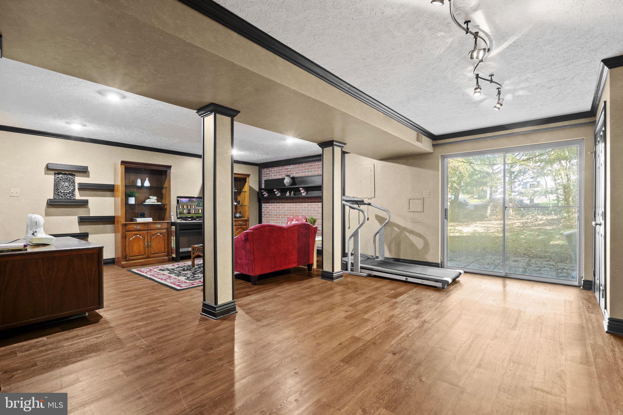 Warrenton, Virginia, 20187, United States, 4 Bedrooms Bedrooms, ,4 BathroomsBathrooms,Residential,For Sale,1976387