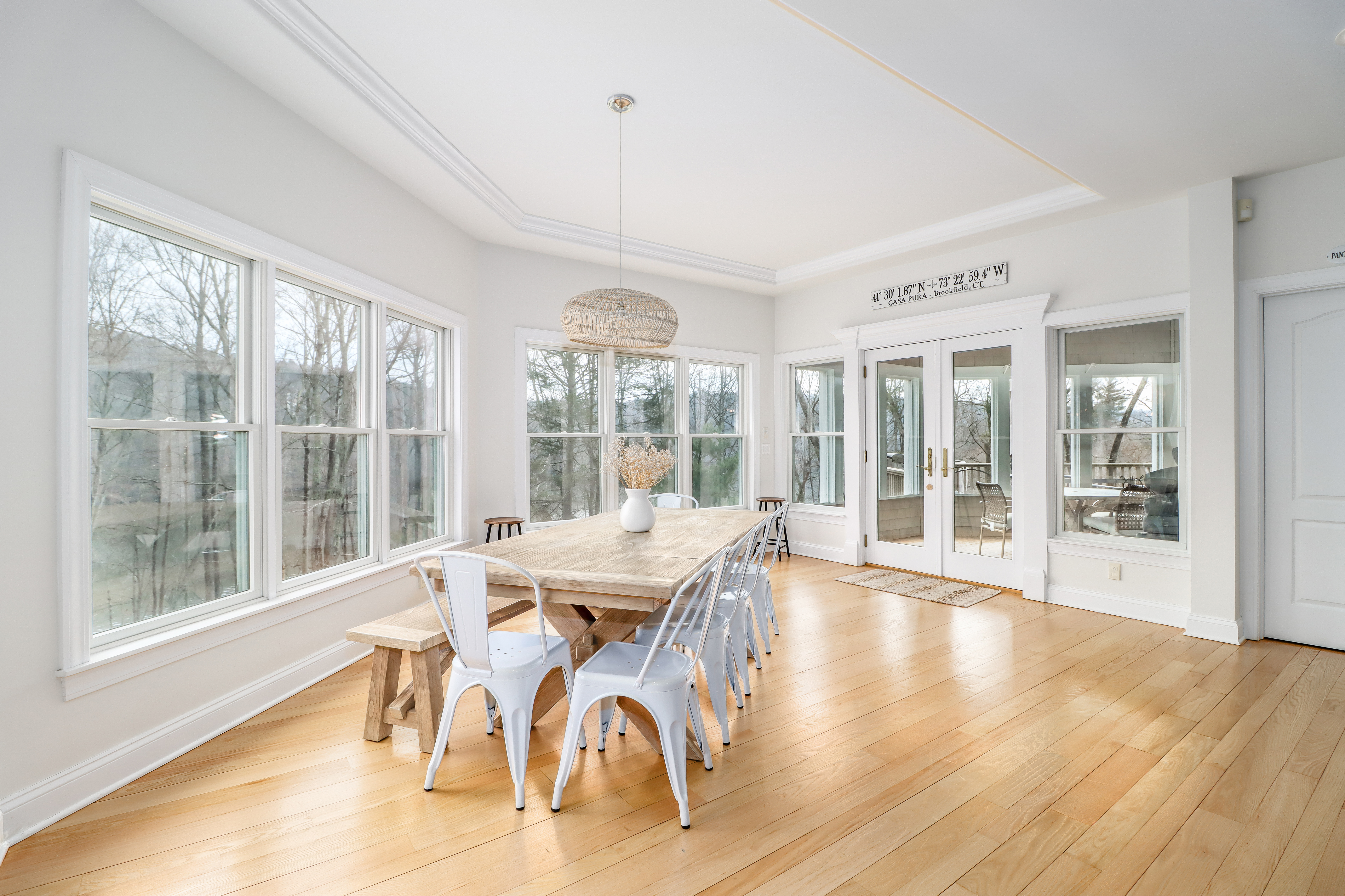  Lake Lillinonah Living, Elevated by Privacy and Scale - 物件實景