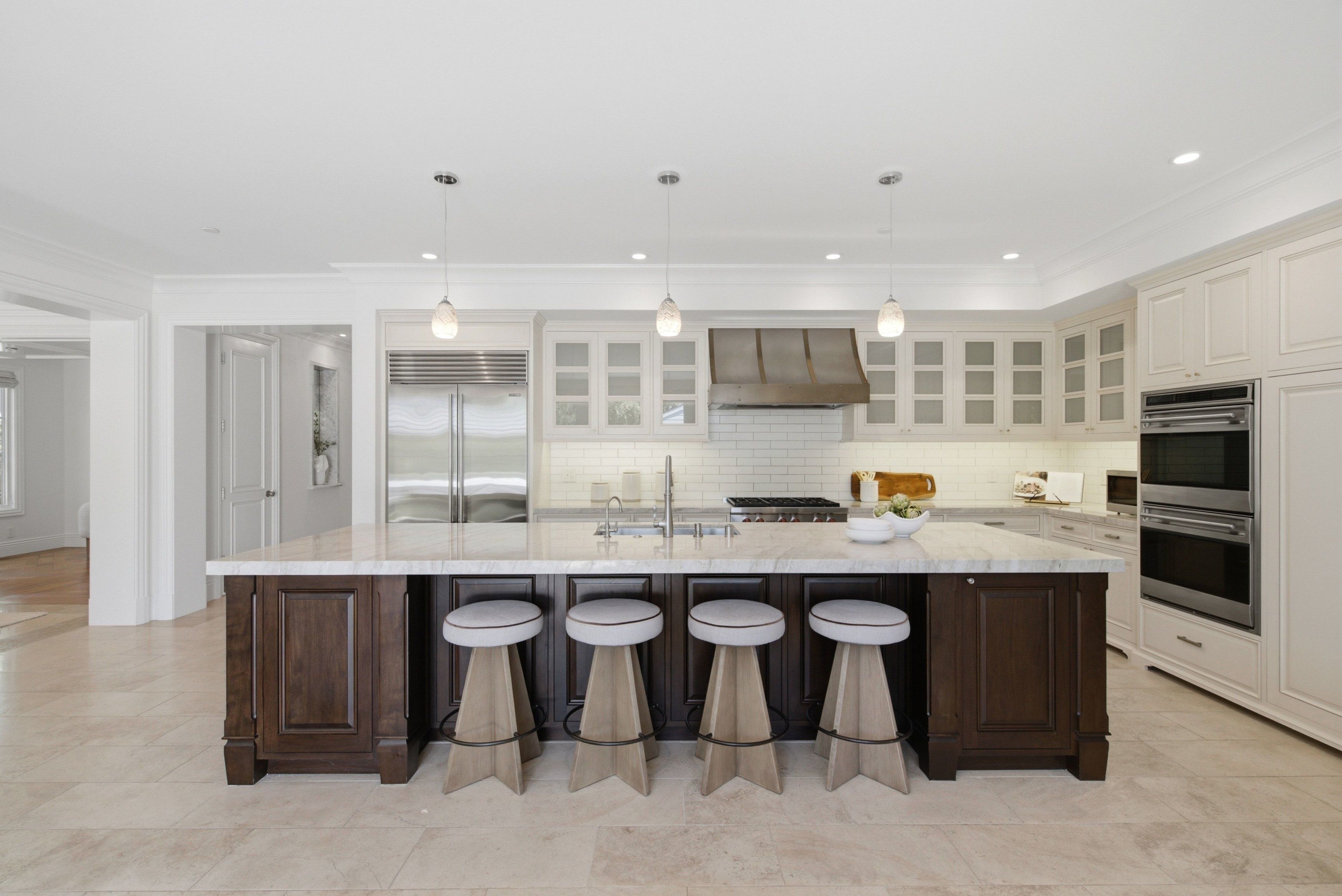 Beautifully Remodeled with Designer Finishes - 物件實景