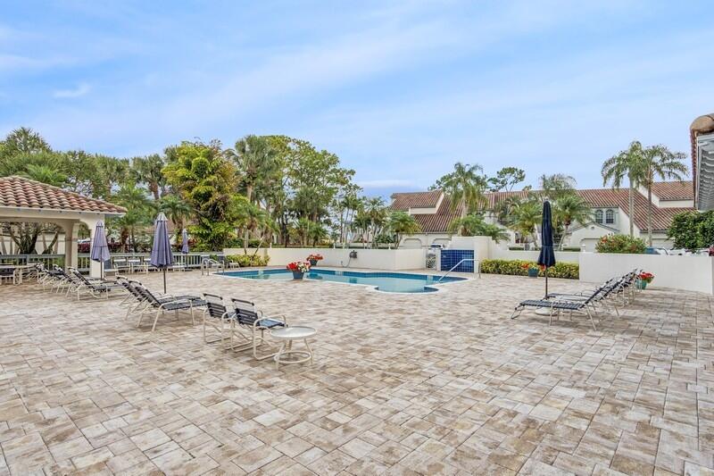Palm Beach Gardens, Florida, 33418, United States, 2 Bedrooms Bedrooms, ,2 BathroomsBathrooms,Residential,For Sale,1804920