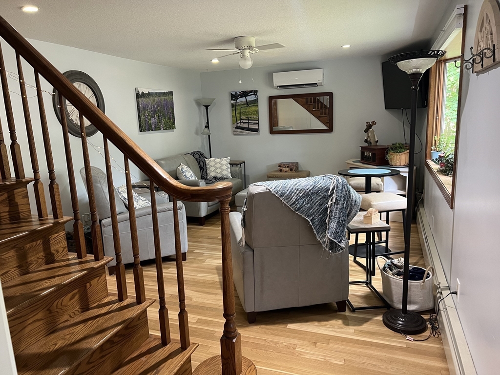 Windham, New Hampshire, 03087, United States, 3 Bedrooms Bedrooms, ,2 BathroomsBathrooms,Residential,For Sale,1939744