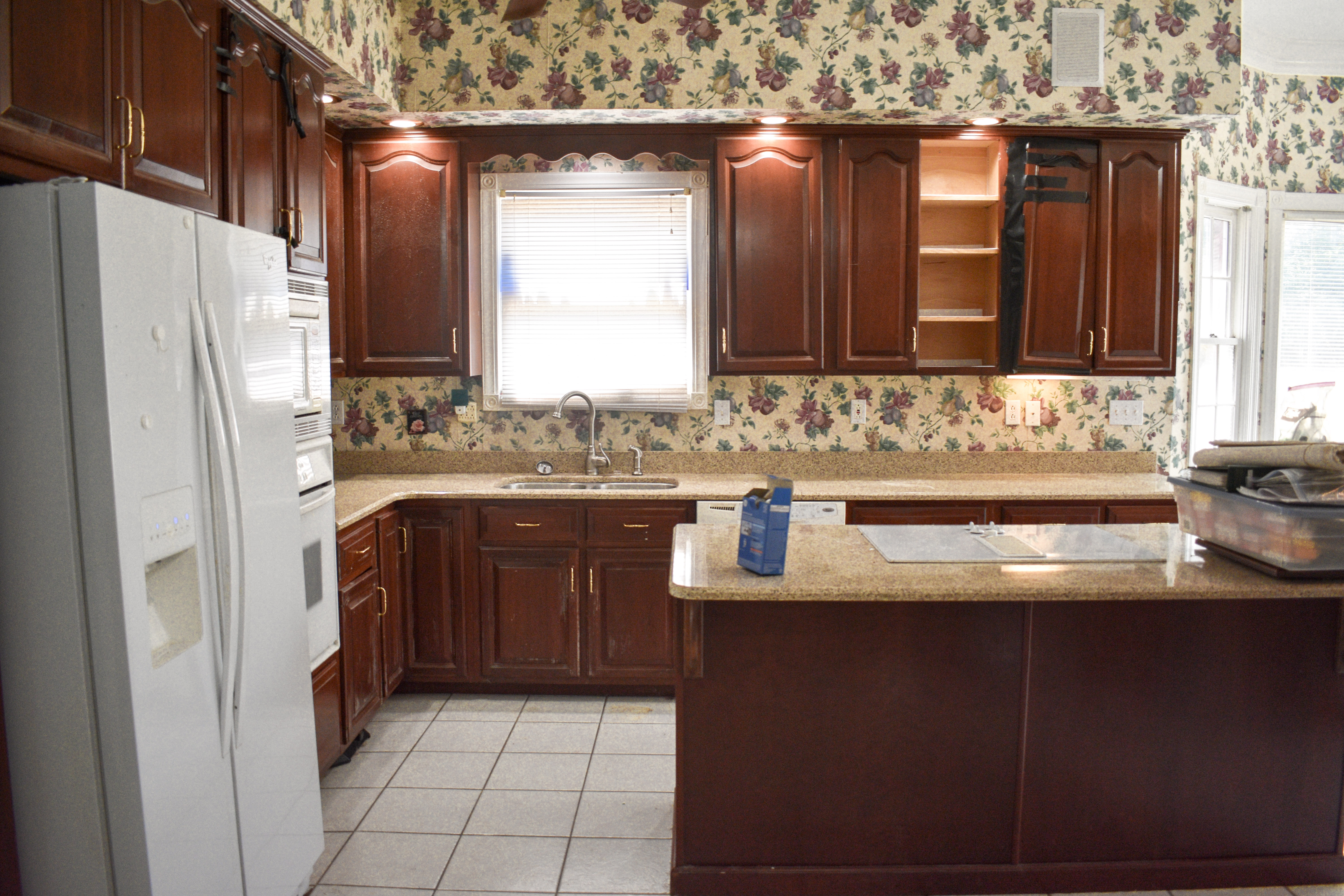 Union City, Tennessee, 38261, United States, 4 Bedrooms Bedrooms, ,4 BathroomsBathrooms,Residential,For Sale,1937100