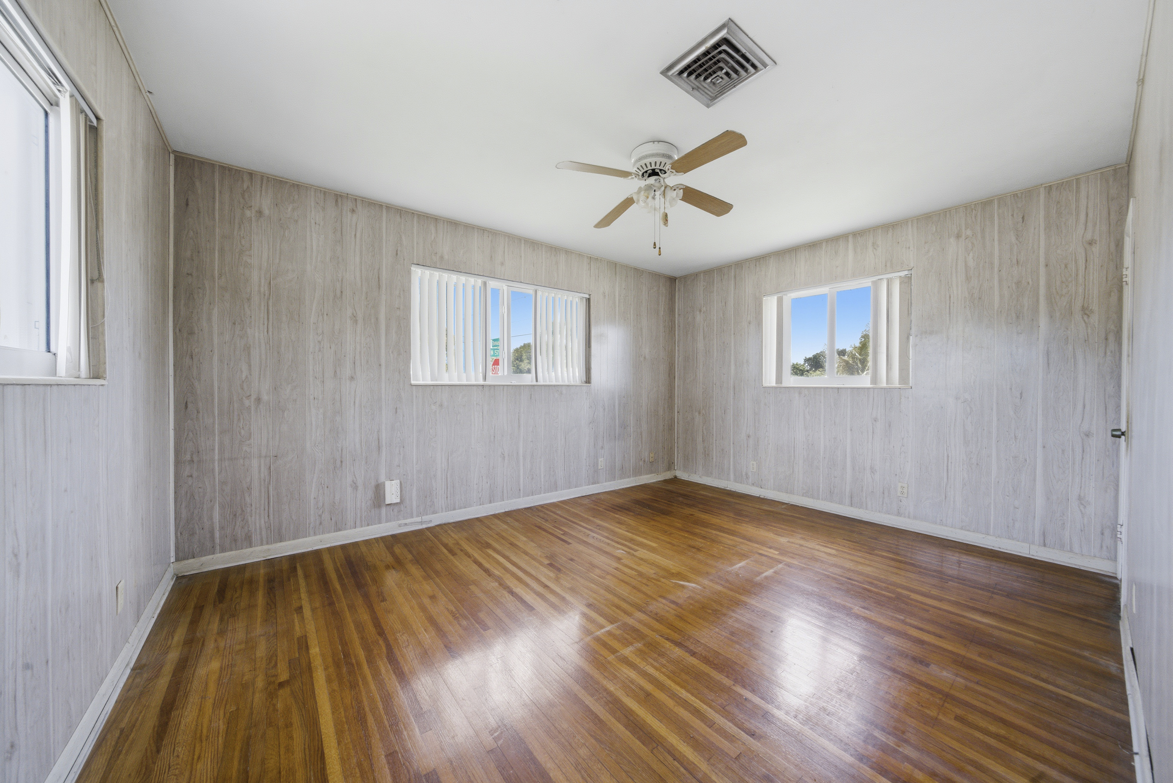  2300 N 57th Ter, Hollywood, FL, 33021 - 物件實景