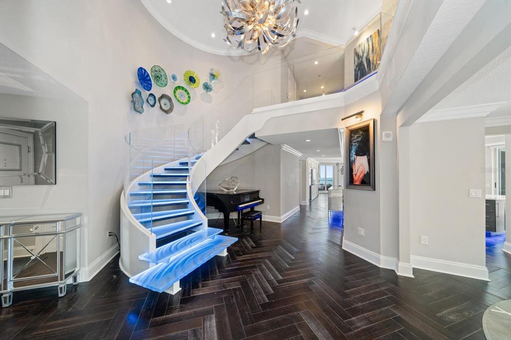 100 Beach Drive NE Unit 1900, St Petersburg, Florida, 33701, United States, 4 Bedrooms Bedrooms, ,6 BathroomsBathrooms,Residential,For Sale,100 Beach Drive NE Unit 1900,1618672
