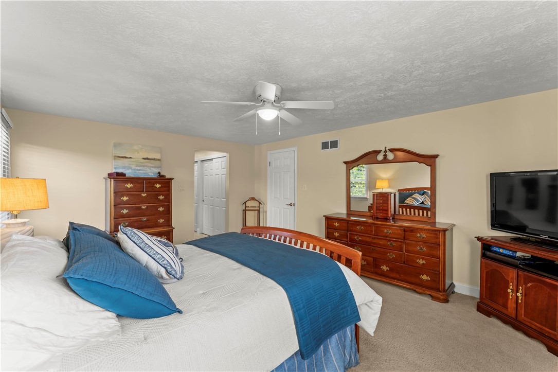 Mcmurray, Pennsylvania, 15317, United States, 4 Bedrooms Bedrooms, ,4 BathroomsBathrooms,Residential,For Sale,1976789