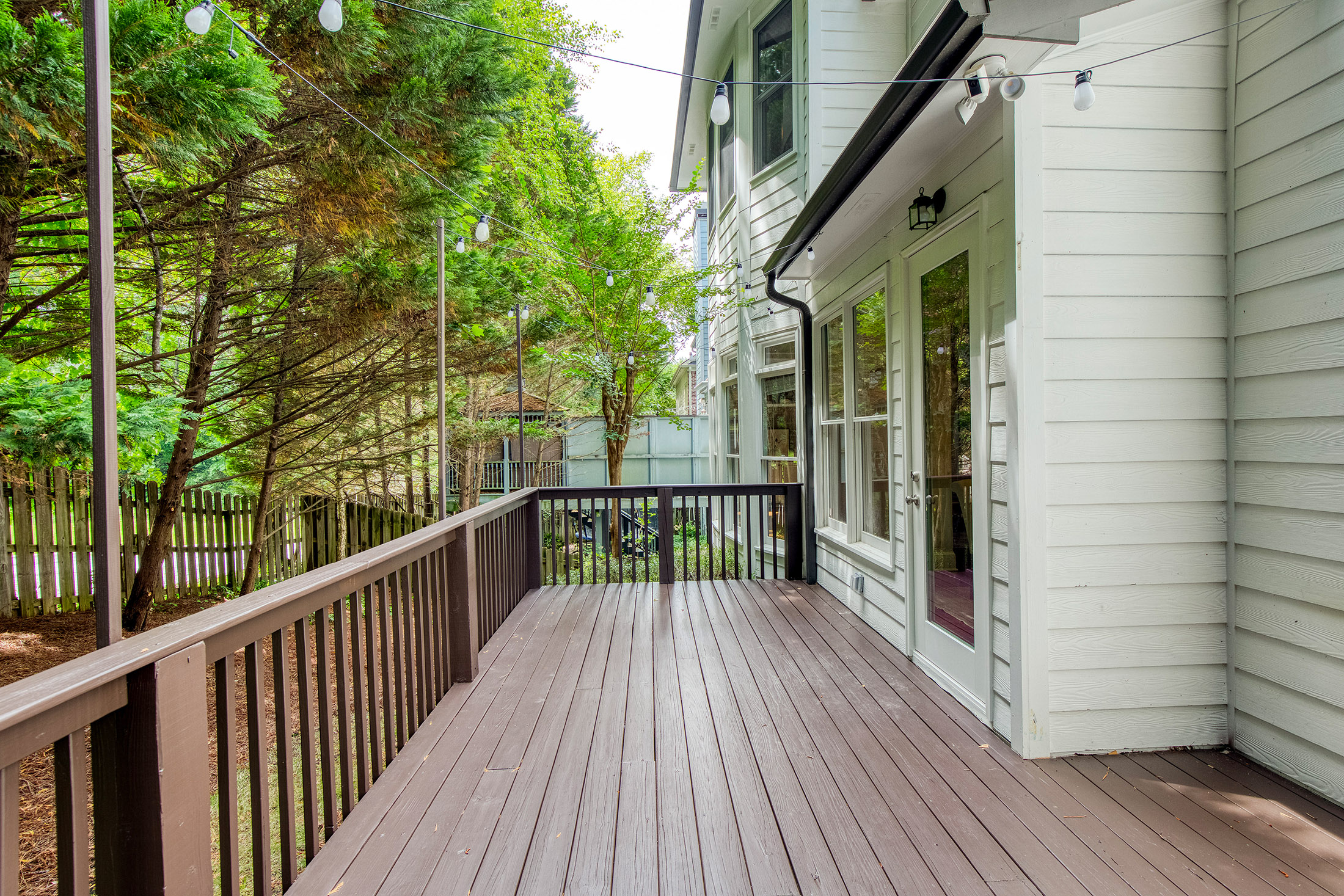  Recently Updated Four Bedroom Home in Gated Brookhaven Community - 物件實景