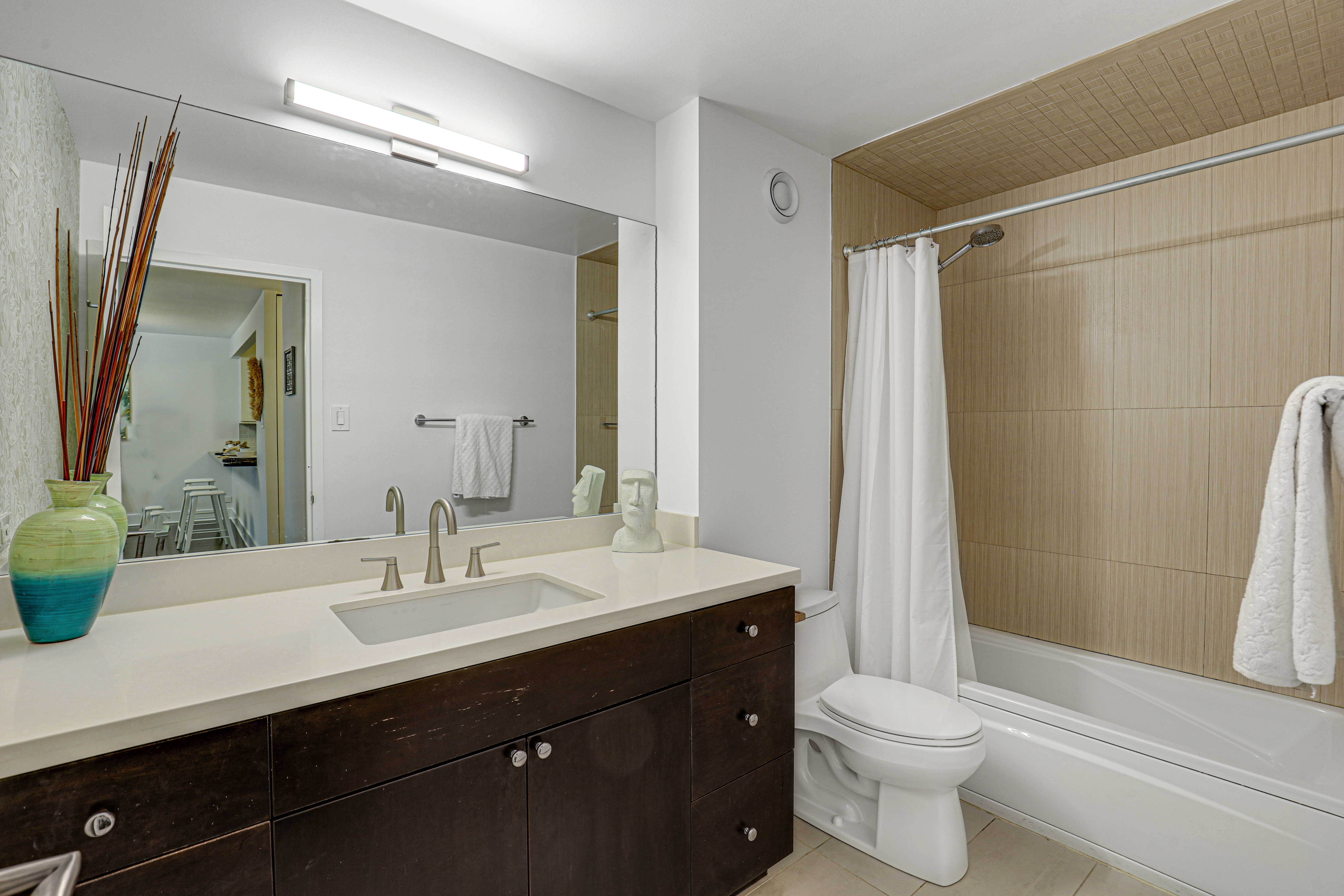  Spacious and Updated 900-square-foot One-bedroom in the Heart of Streeterville - 物件實景