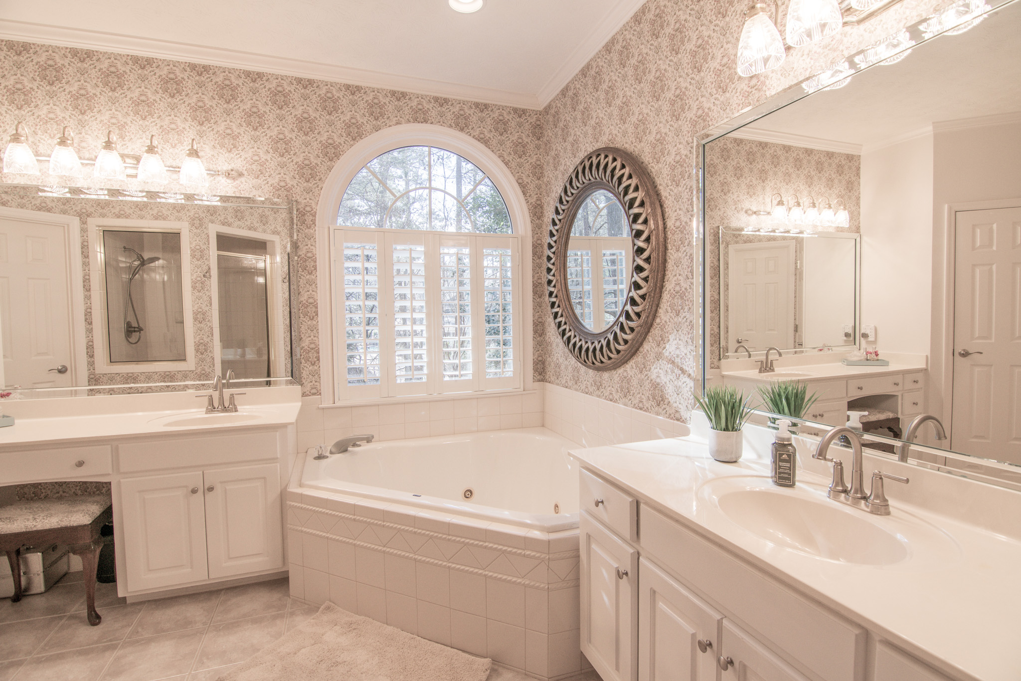 Cataula, Georgia, 31804, United States, 4 Bedrooms Bedrooms, ,5 BathroomsBathrooms,Residential,For Sale,2015327