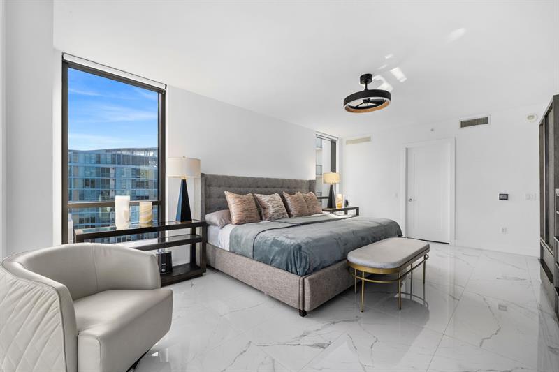 Fort Lauderdale, Florida, 33301, United States, 4 Bedrooms Bedrooms, ,5 BathroomsBathrooms,Residential,For Sale,1987961