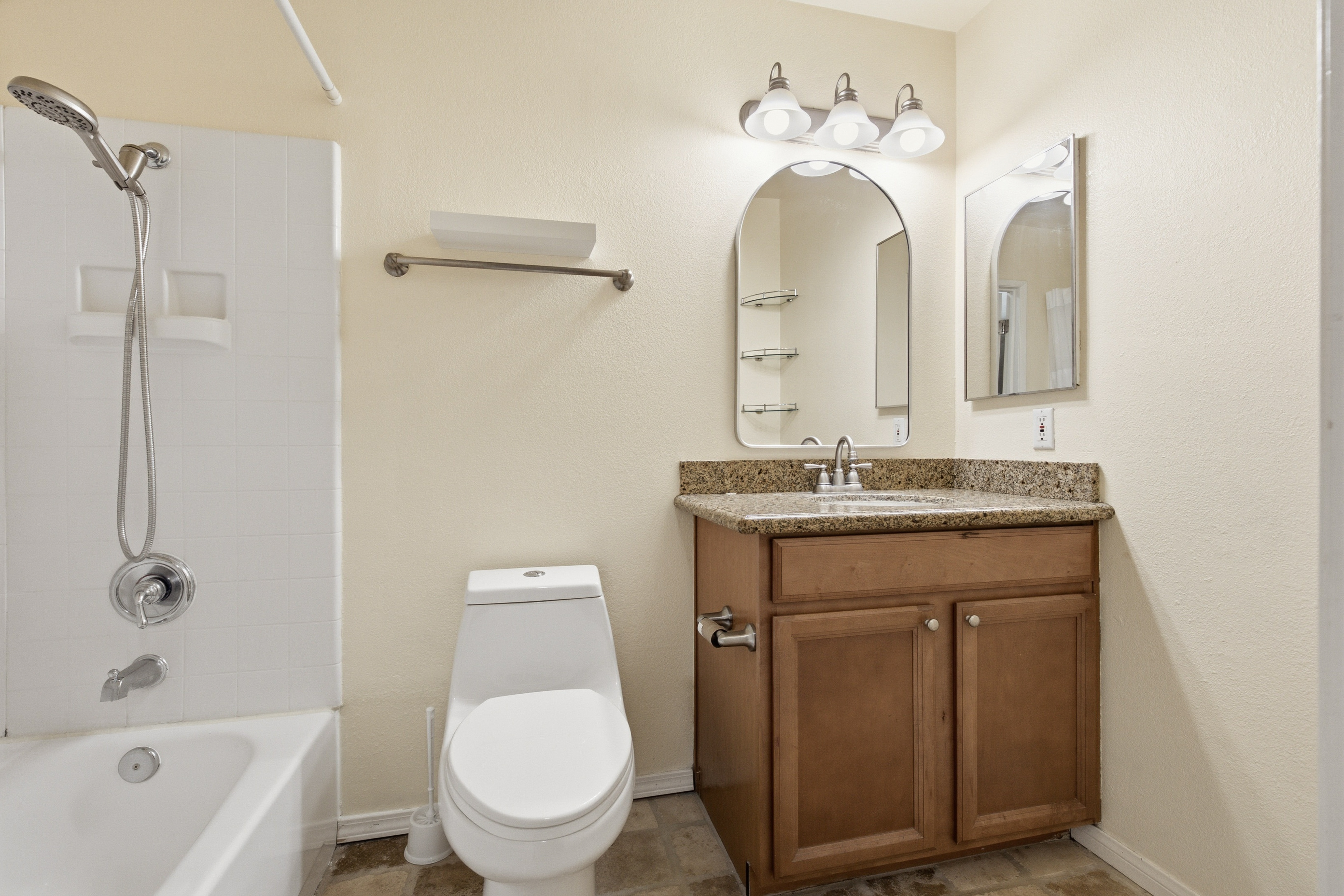  536 Woodside Oaks, Sacramento, CA, 95825 - 物件實景