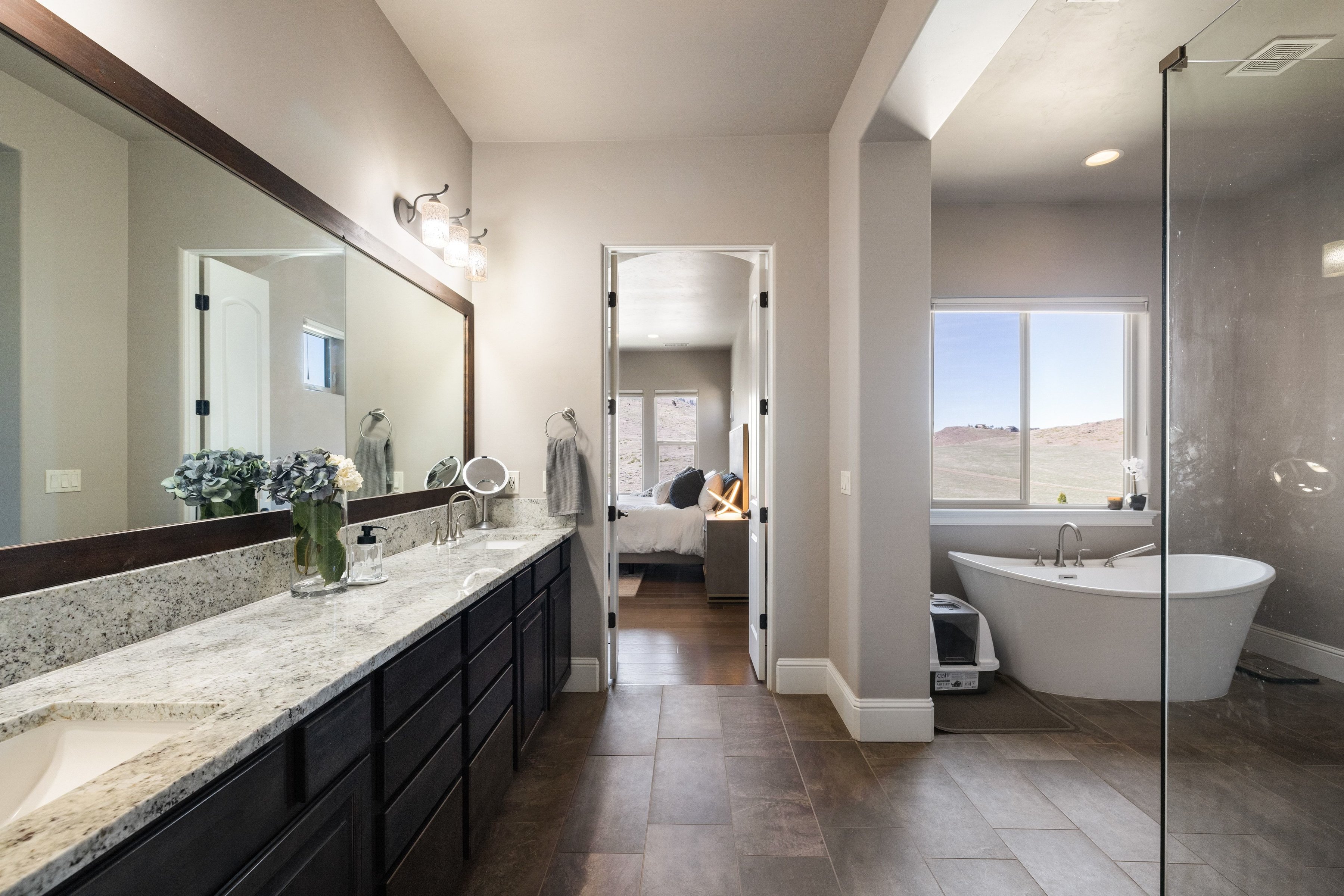  Luxurious Modern Farmhouse with Breathtaking Views - 物件實景