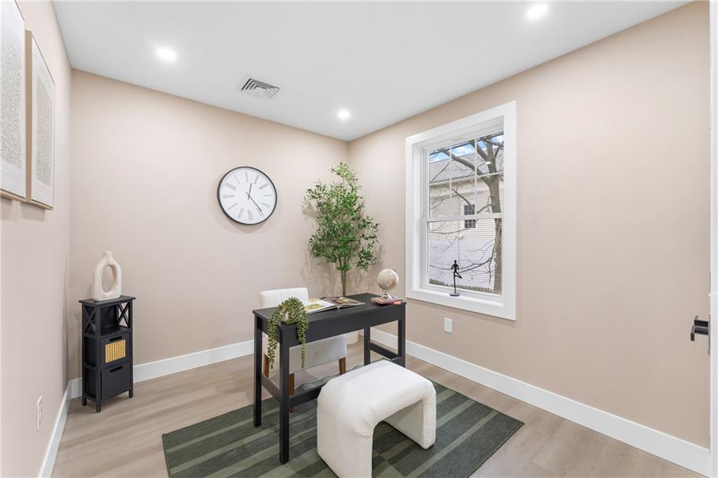 Providence, Rhode Island, 02907, United States, 6 Bedrooms Bedrooms, ,4 BathroomsBathrooms,Residential,For Sale,2005298