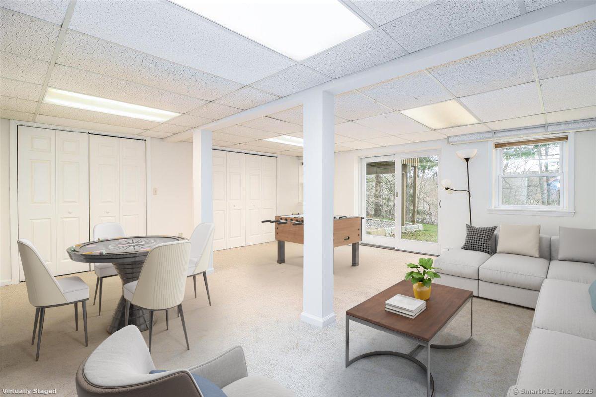 Trumbull, Connecticut, 06611, United States, 4 Bedrooms Bedrooms, ,3 BathroomsBathrooms,Residential,For Sale,1986058