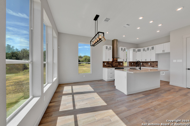 Castroville, Texas, 78009, United States, 3 Bedrooms Bedrooms, ,3 BathroomsBathrooms,Residential,For Sale,1926550