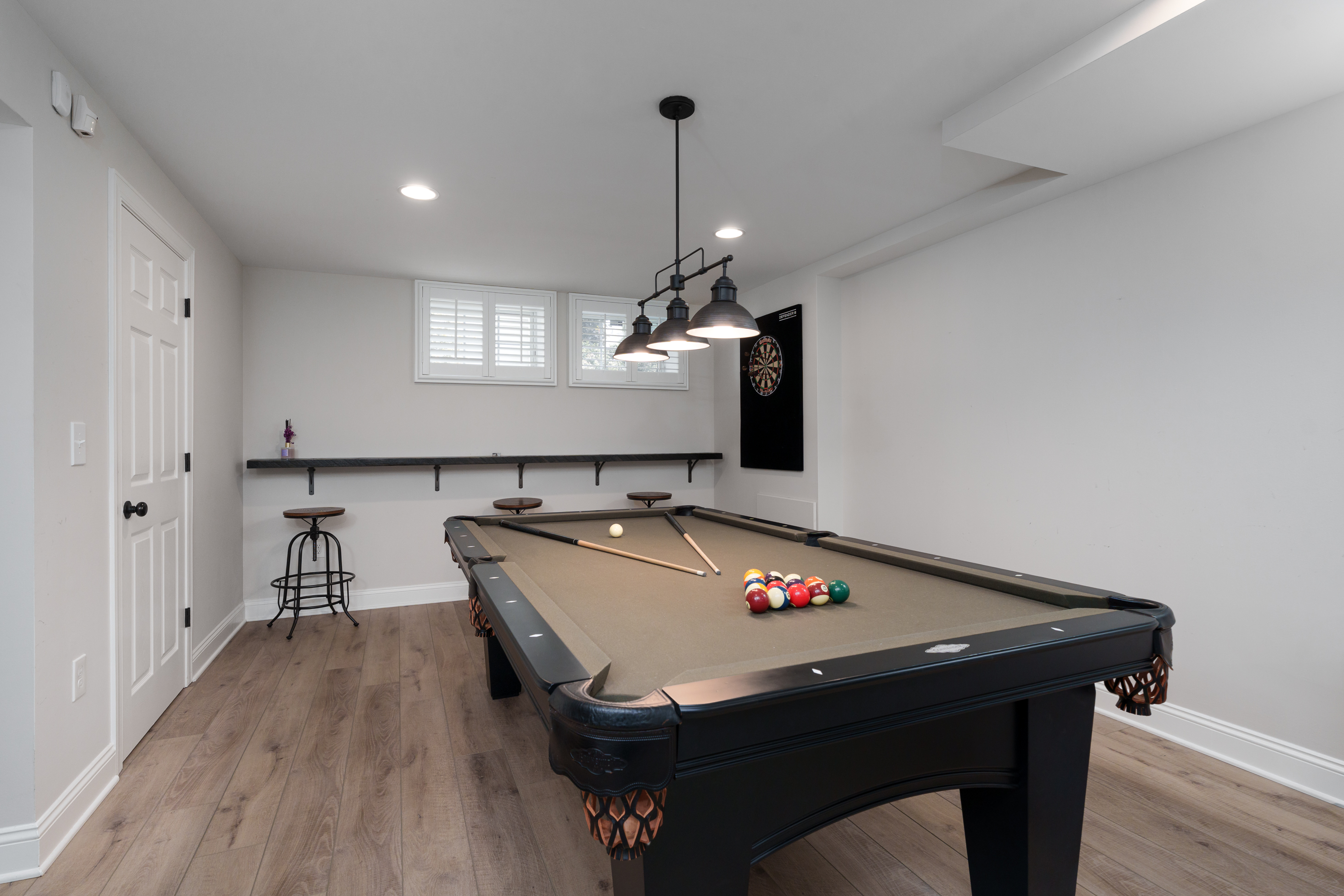  Turn-Key Town Center Home on a Picture-Perfect Lot - 物件實景