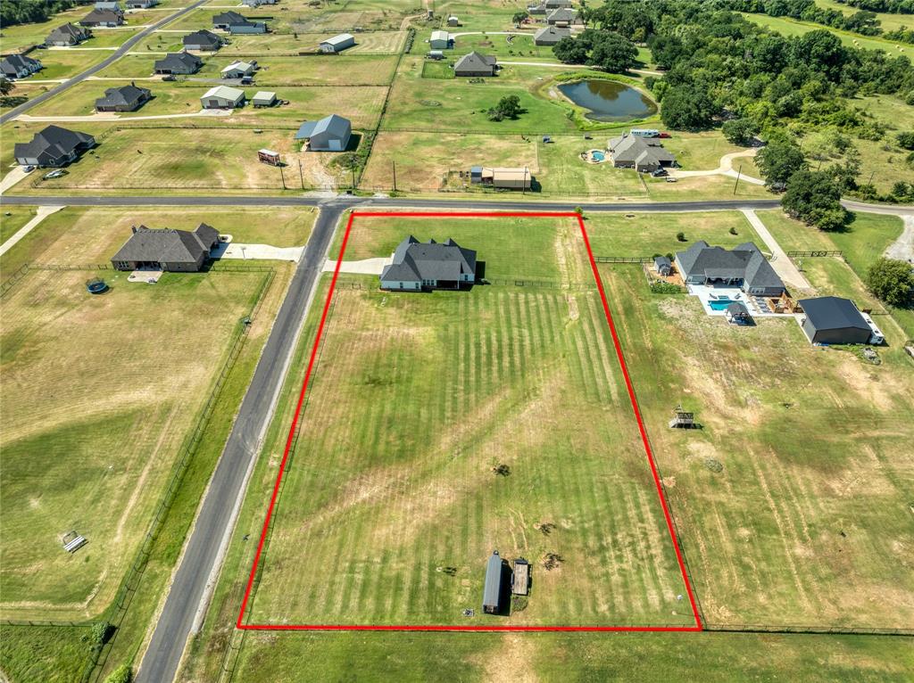 Weatherford, Texas, 76085, United States, 4 Bedrooms Bedrooms, ,2 BathroomsBathrooms,Residential,For Sale,1904359