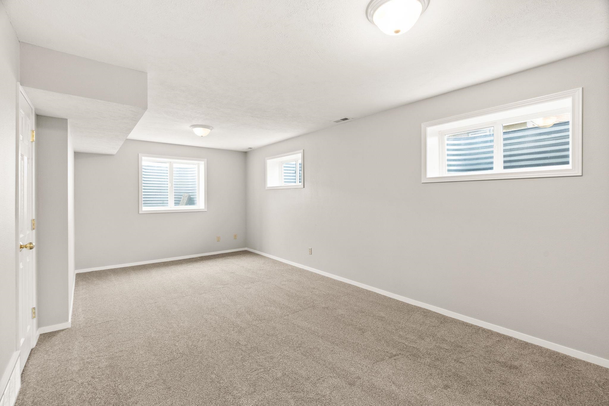 Greenacres, Washington, 99016, United States, 5 Bedrooms Bedrooms, ,2 BathroomsBathrooms,Residential,For Sale,1846797