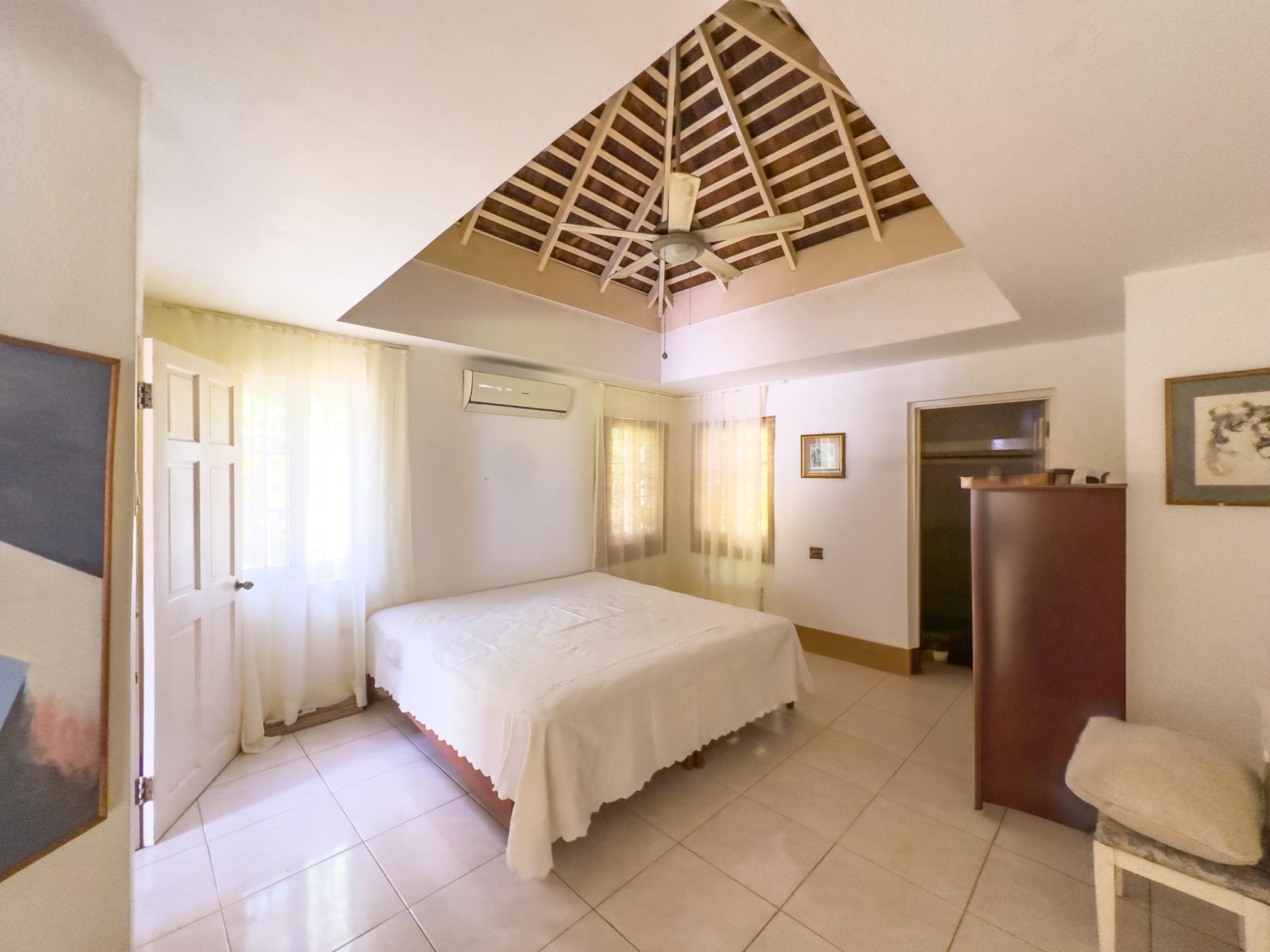 St. Ann, JM, 3 Bedrooms Bedrooms, ,3 BathroomsBathrooms,Residential,For Sale,1866154