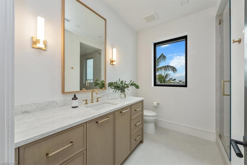 Naples, Florida, 34102, United States, 5 Bedrooms Bedrooms, ,7 BathroomsBathrooms,Residential,For Sale,1991878