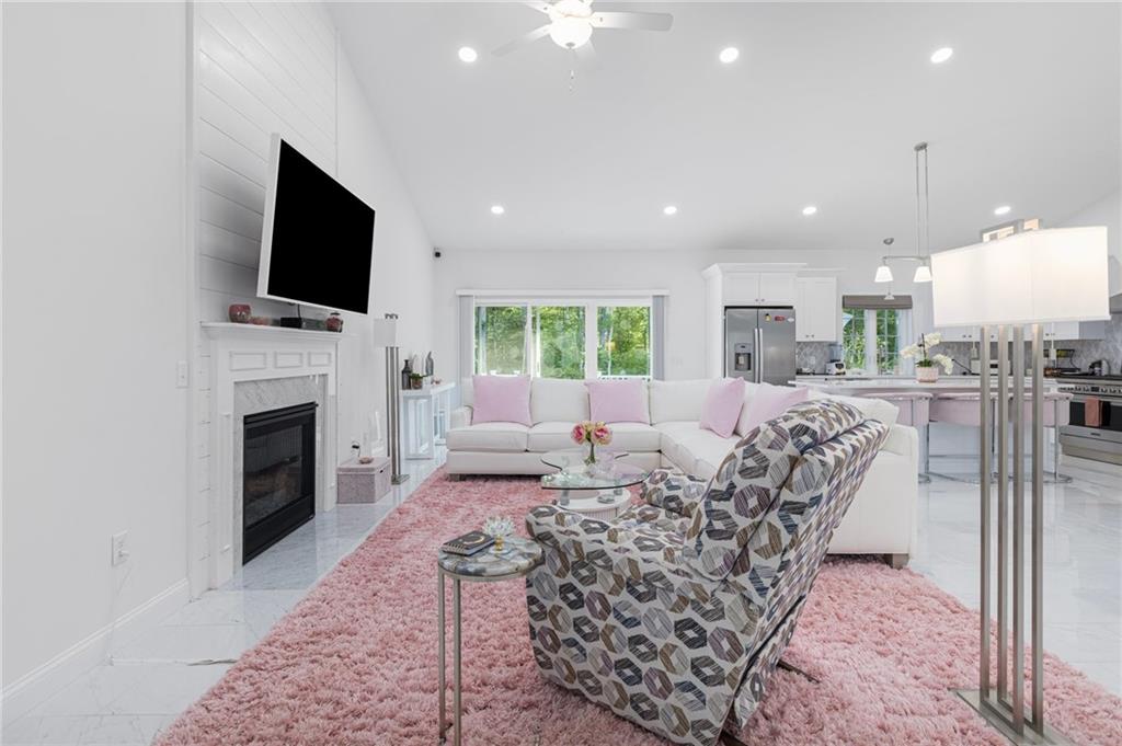 Richmond, Rhode Island, 02898, United States, 3 Bedrooms Bedrooms, ,3 BathroomsBathrooms,Residential,For Sale,1915723